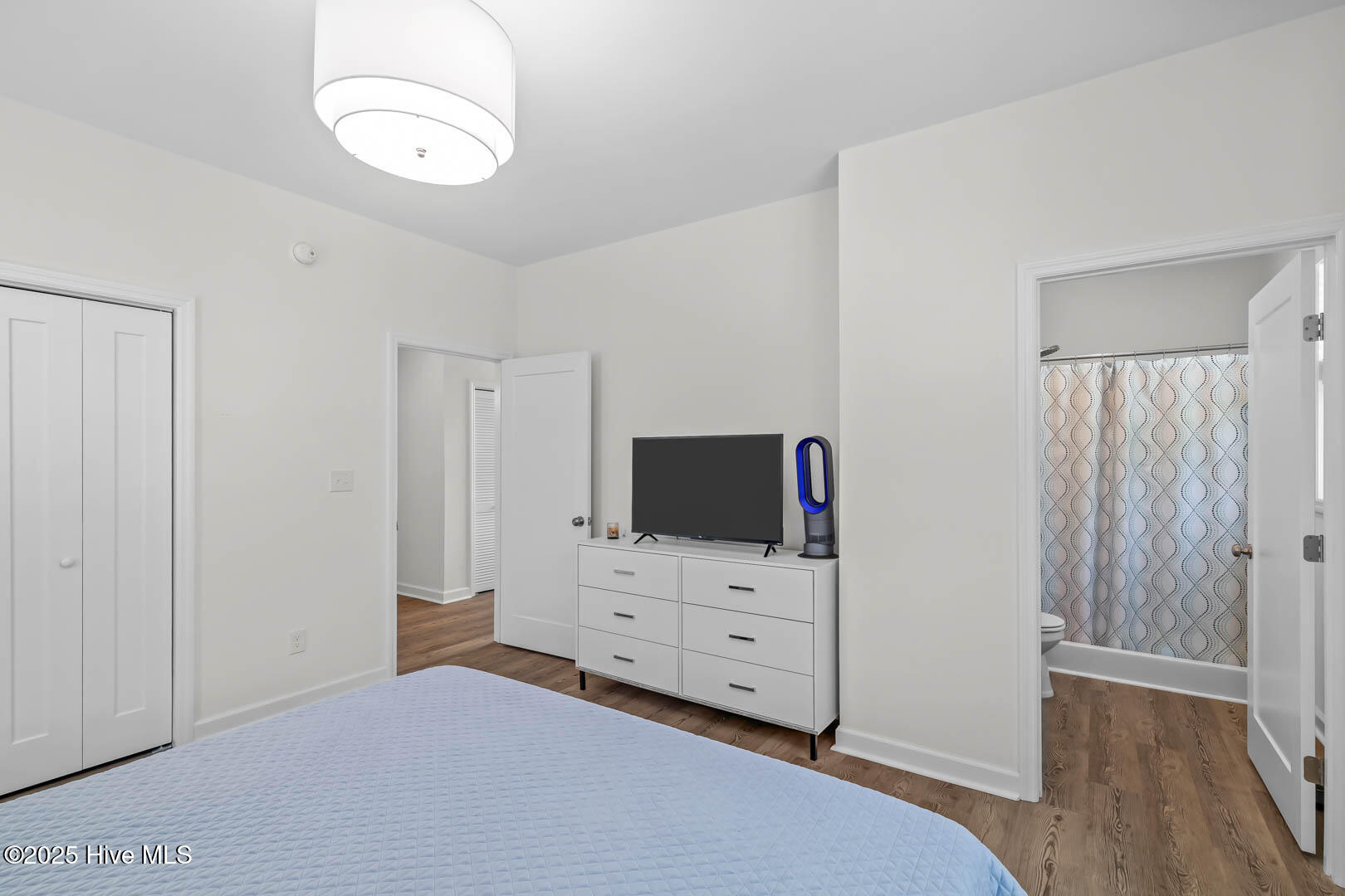 100516062 | Photo 41