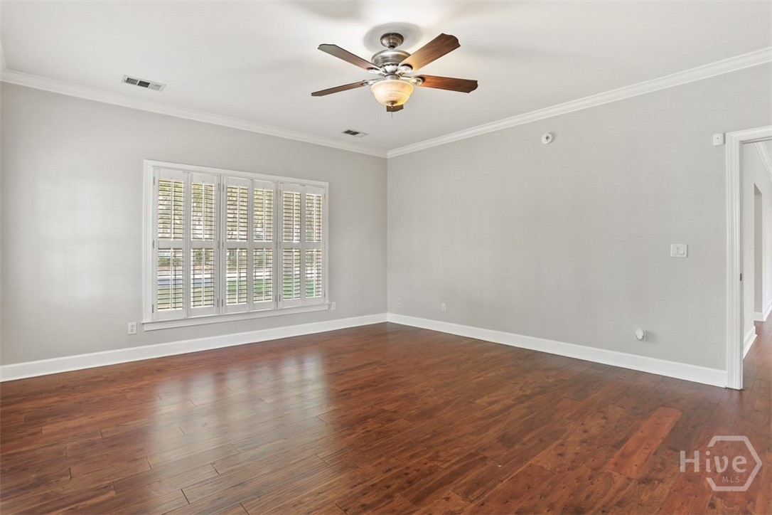 Spacious Primary Suite