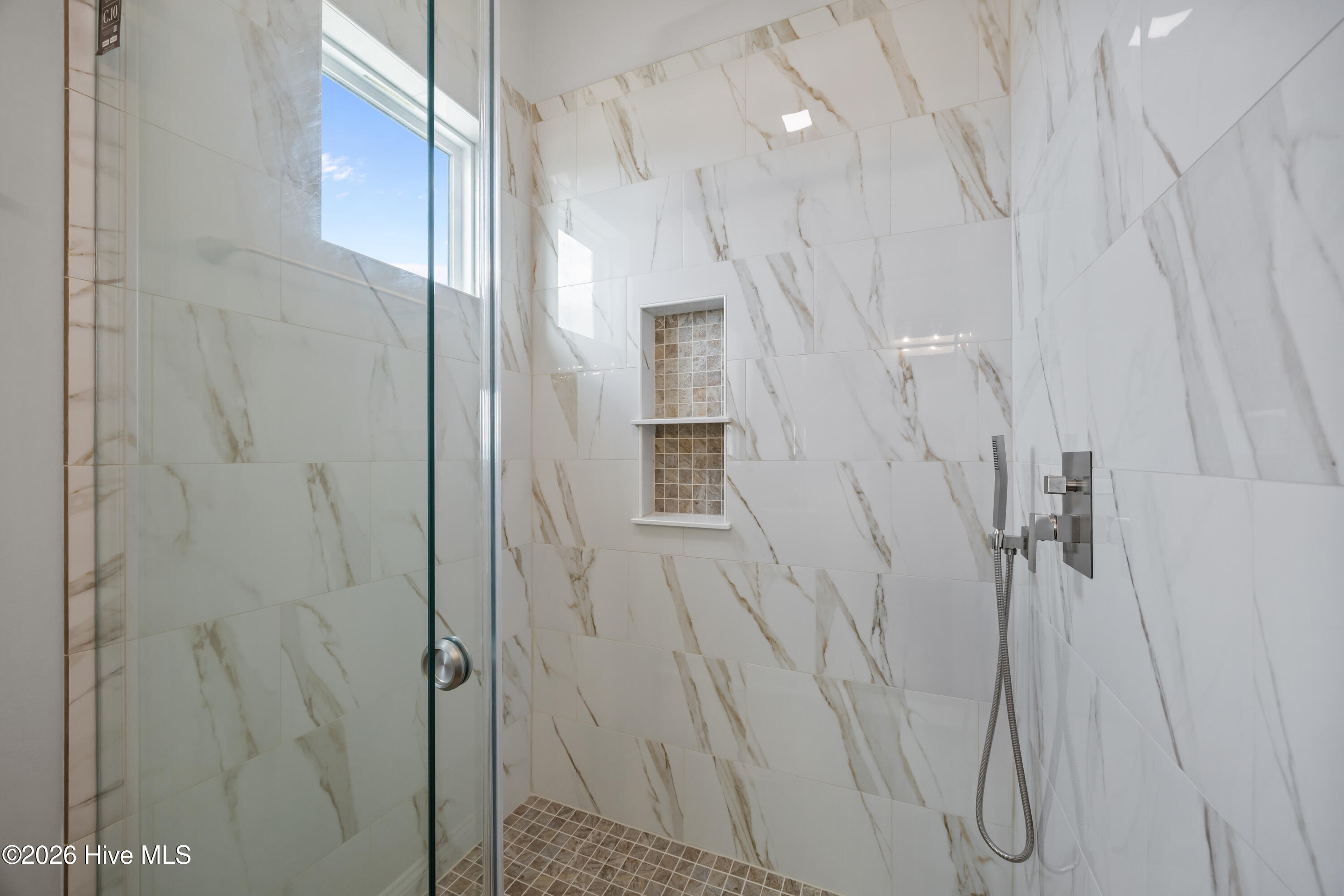 104 E Seaview Drive, Emerald Isle, NC, 28594