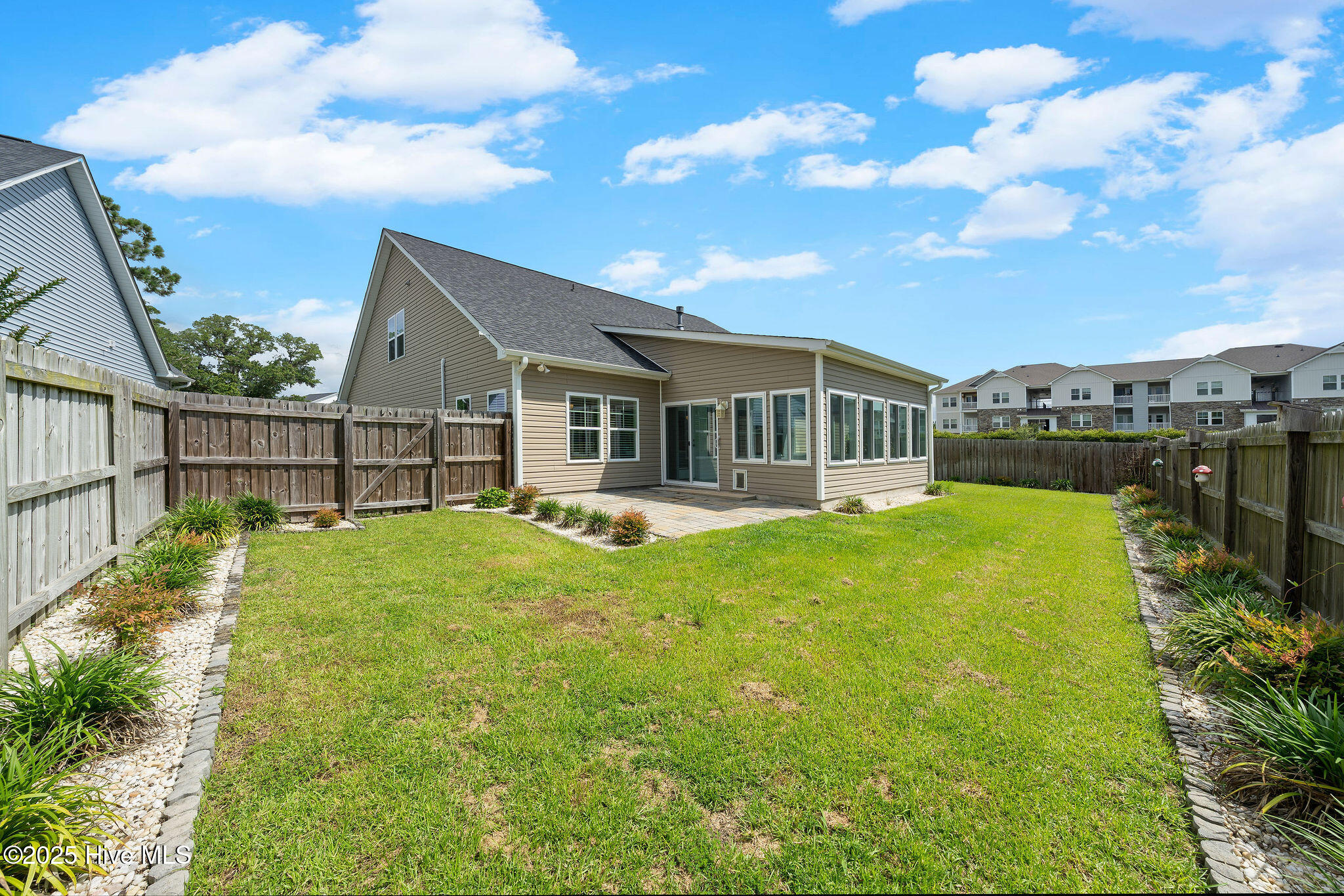 100513961 | Photo 41