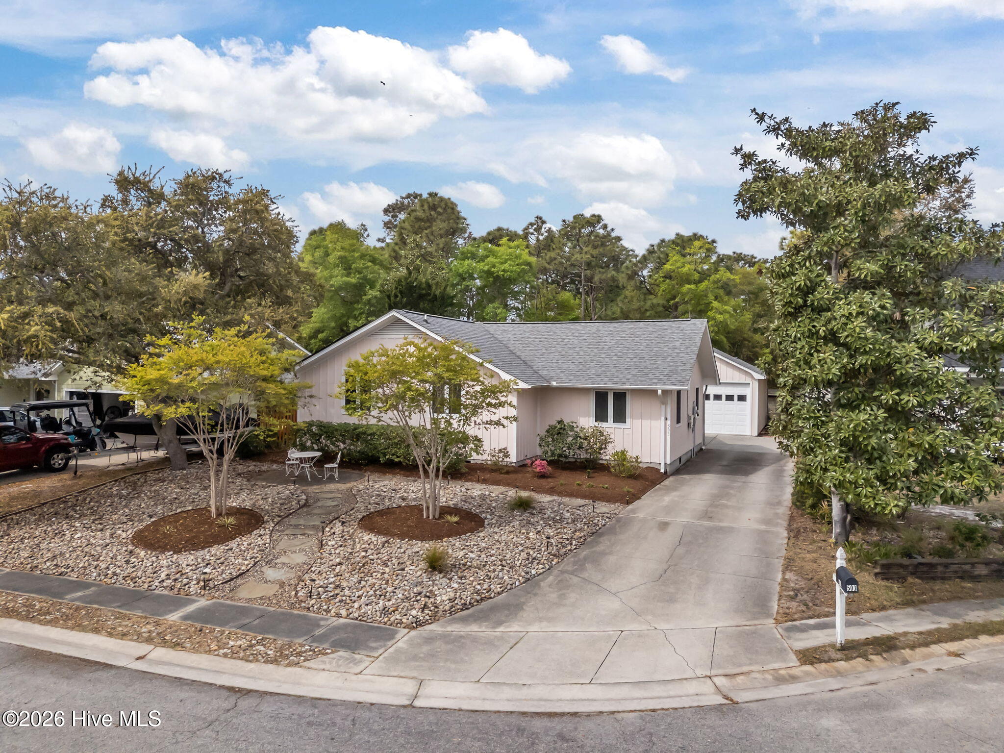 100565896 | Photo 33