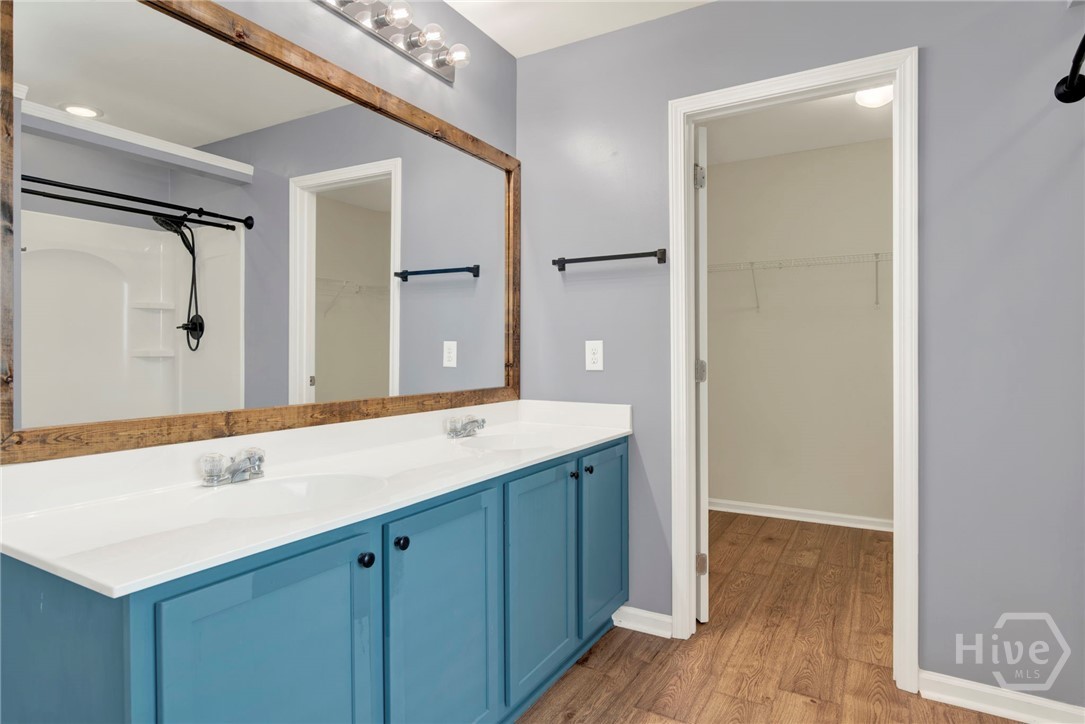Primary Bathroom - Main Level