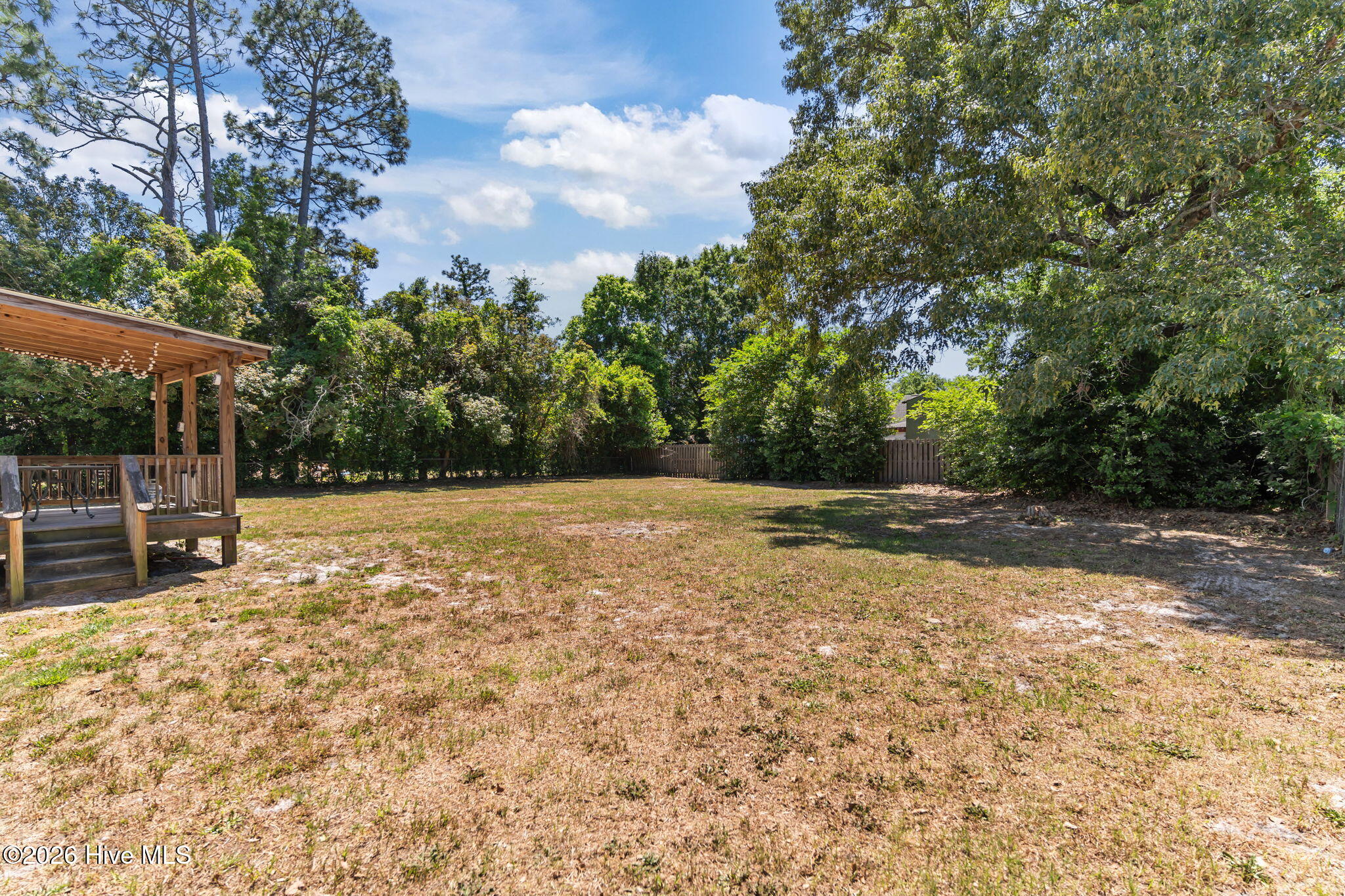 100569090 | Photo 28