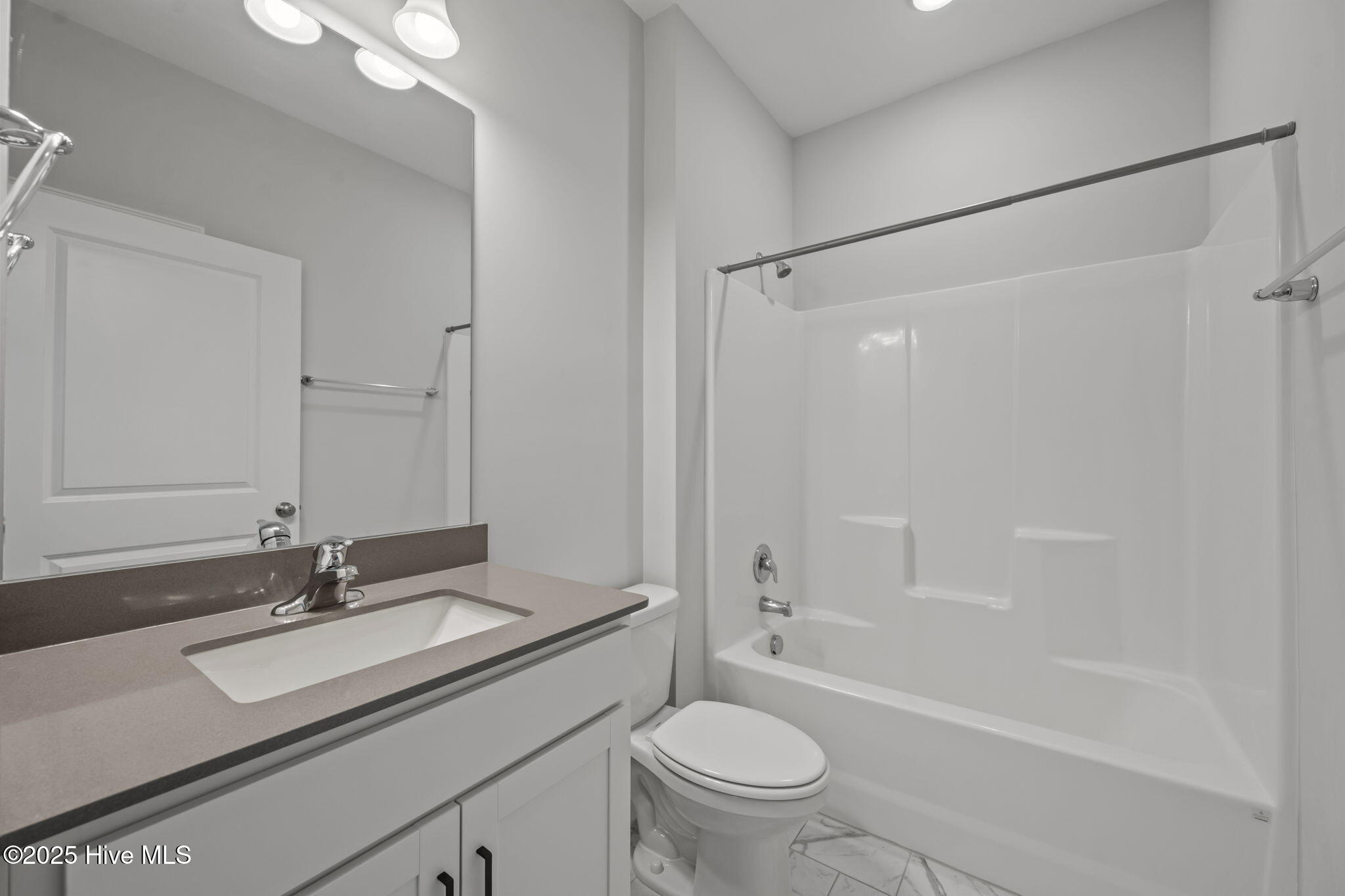 100529774 | Photo 14