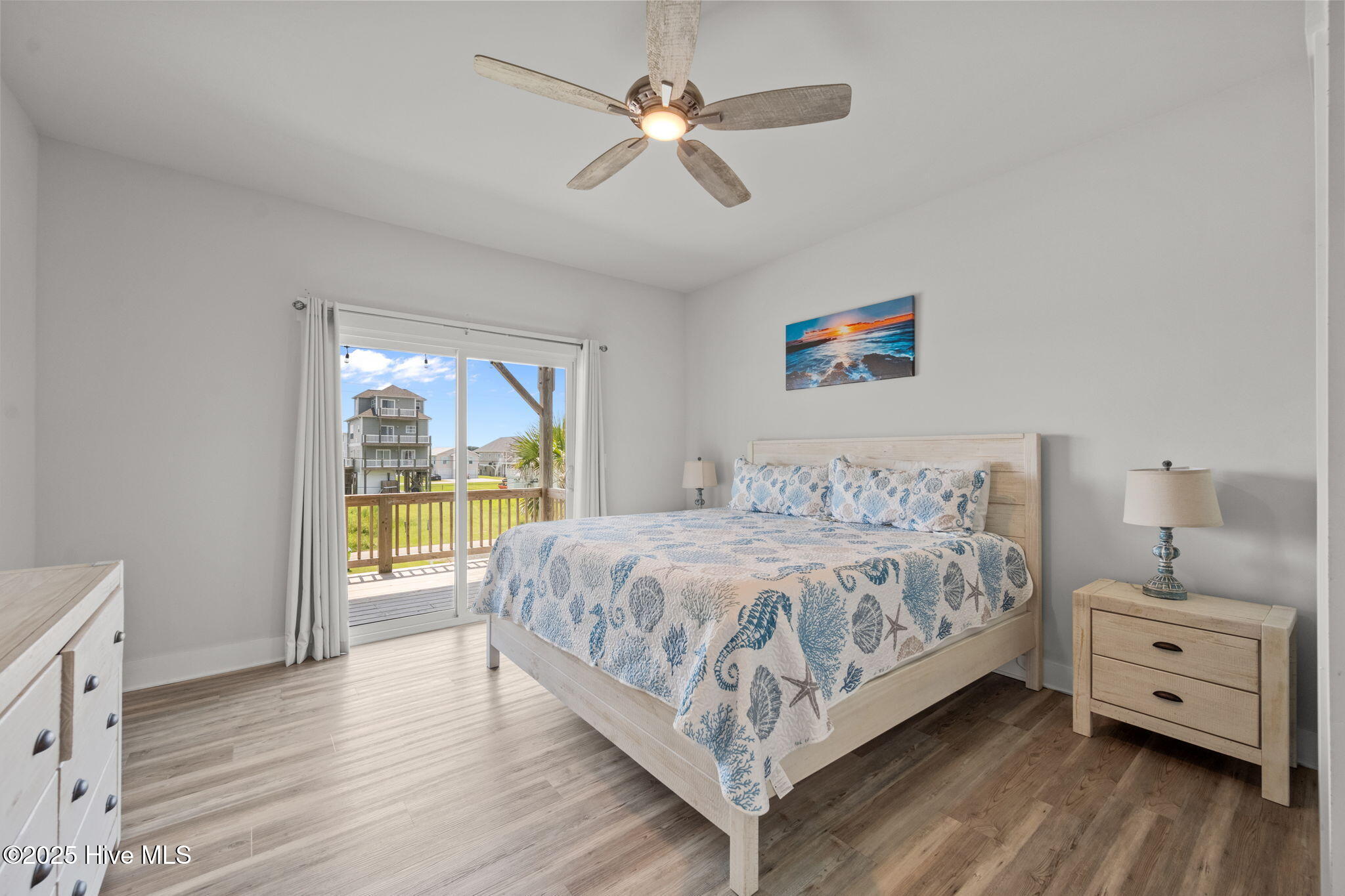 100522252 | Photo 33