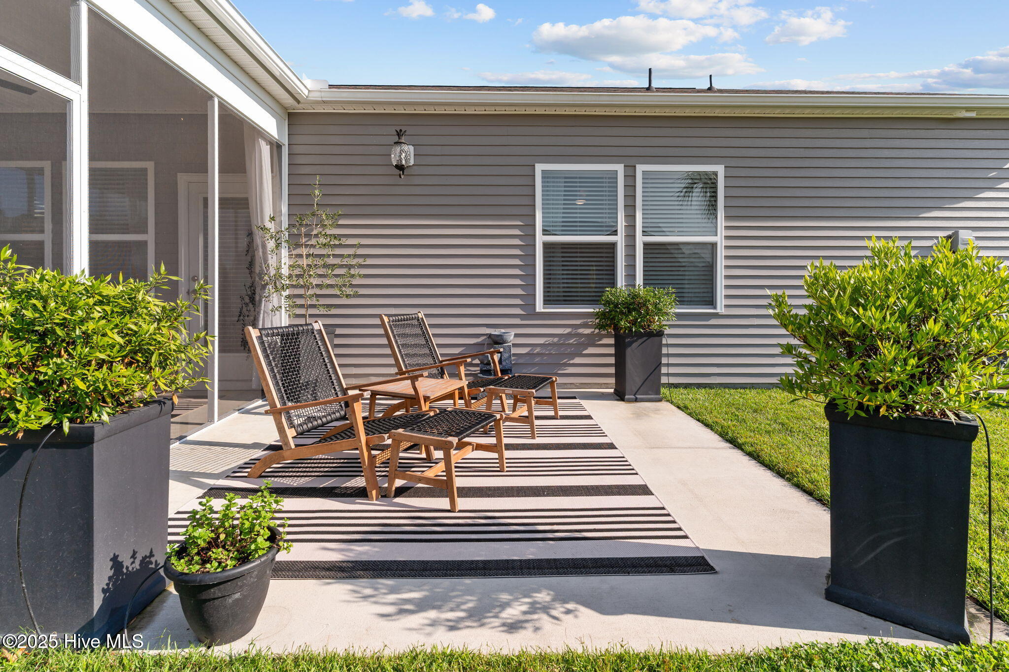 100531839 | Photo 14