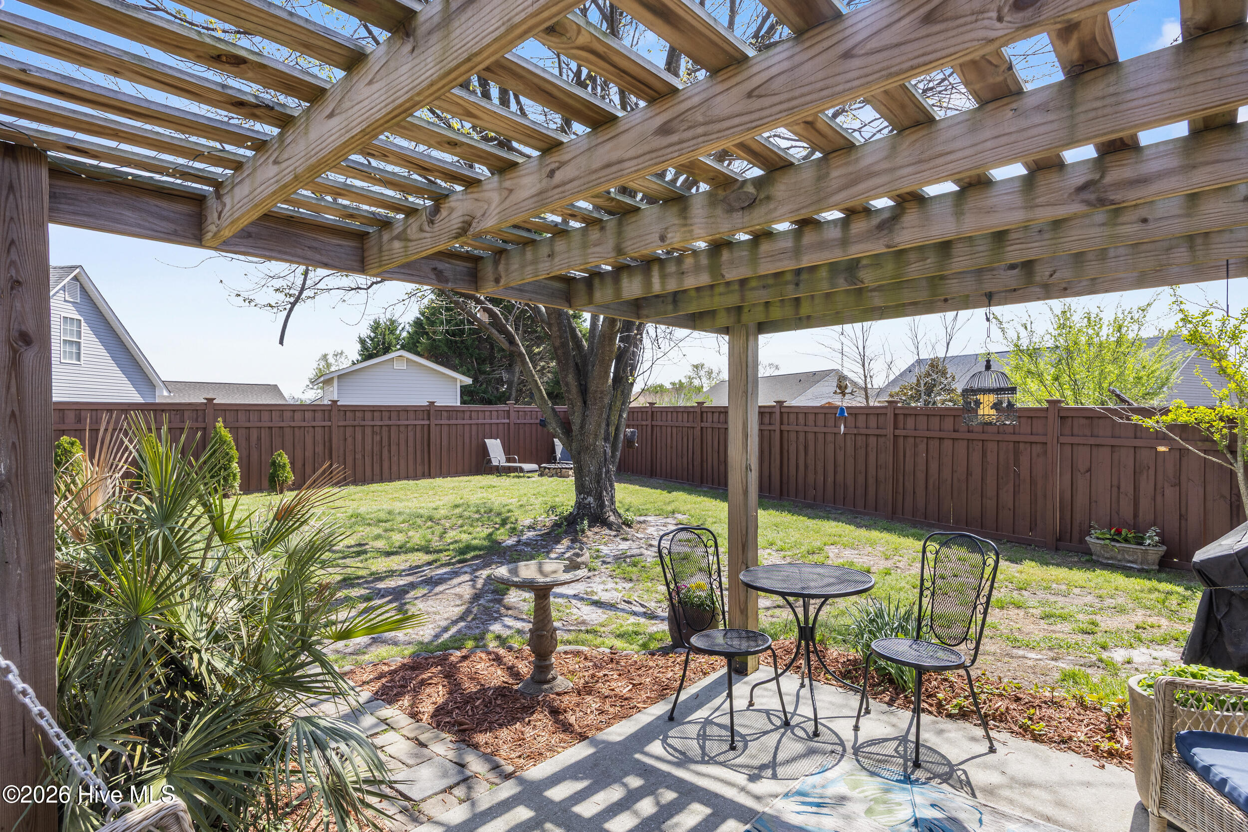 100562673 | Photo 35