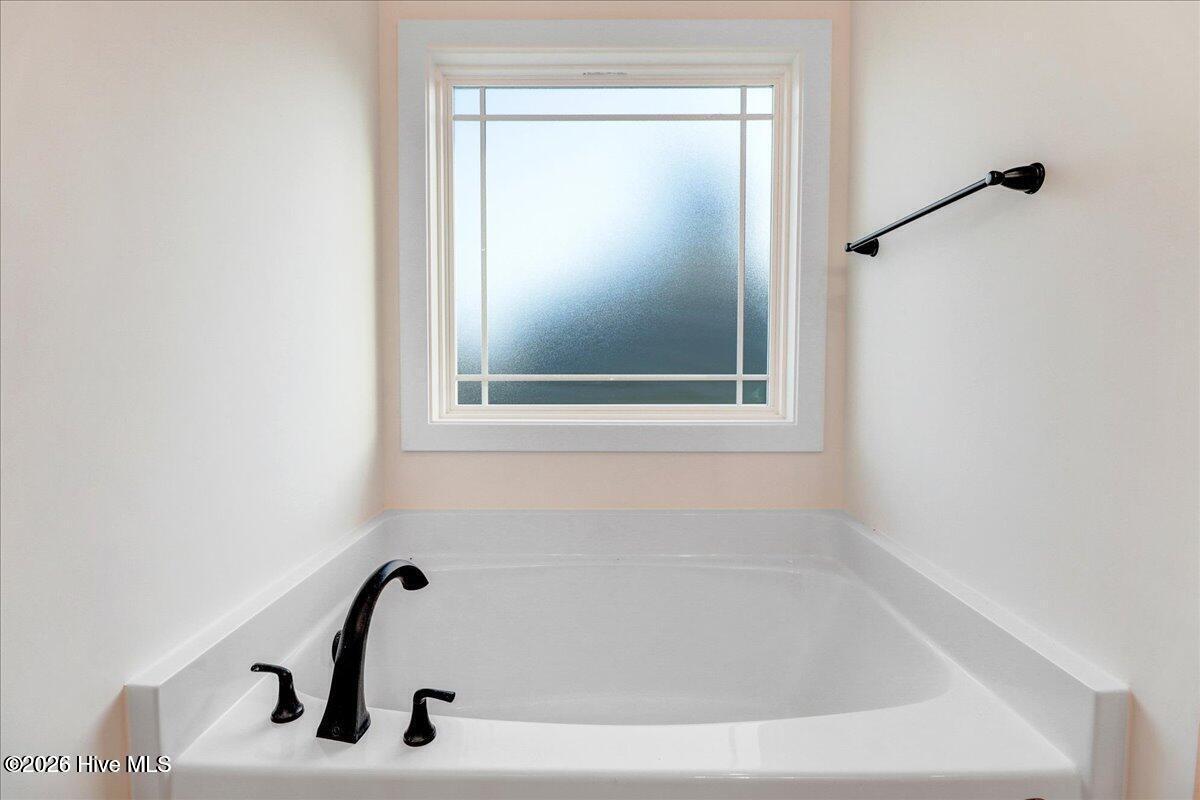 100552380 | Photo 20