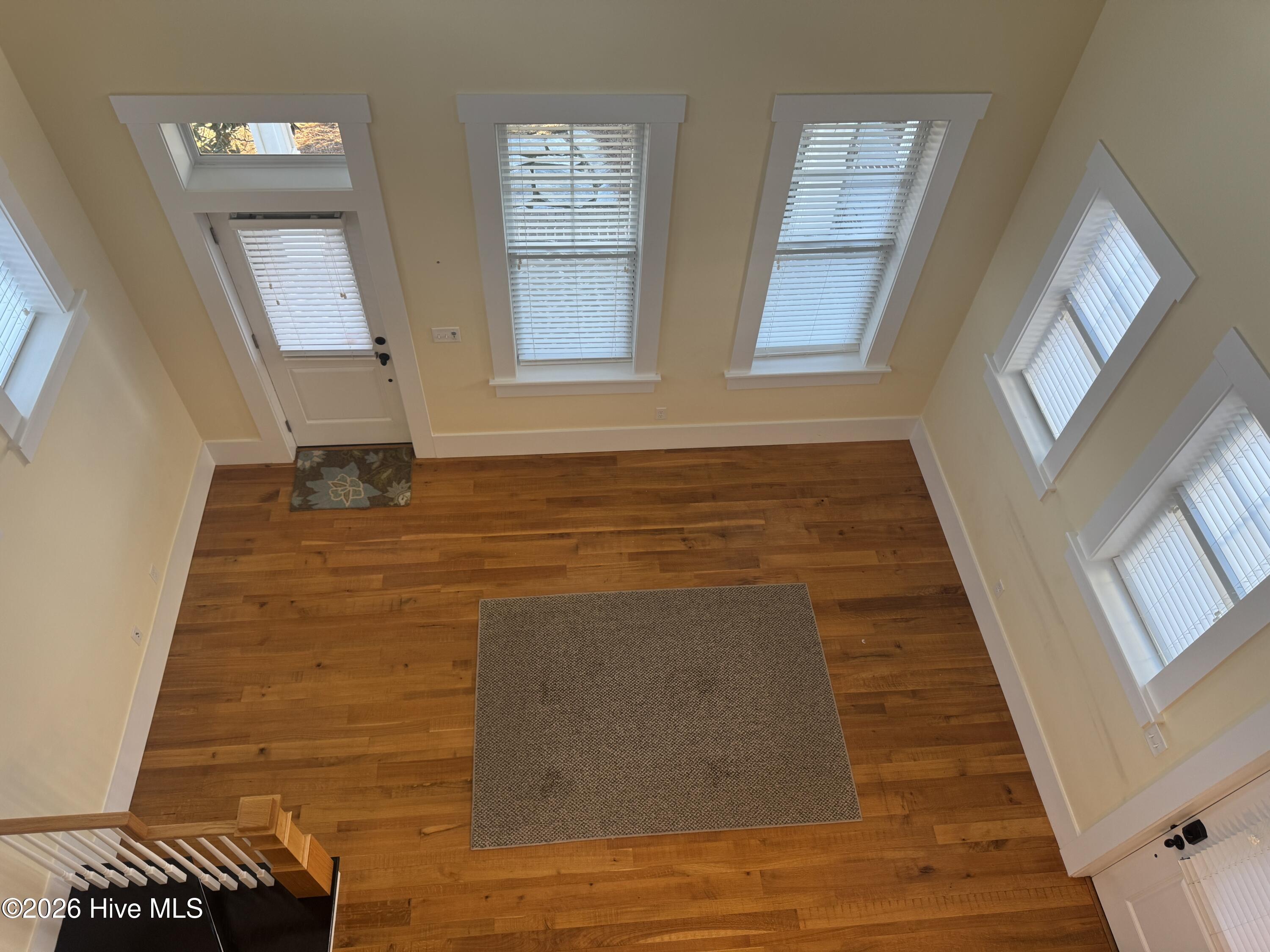 100555381 | Photo 31