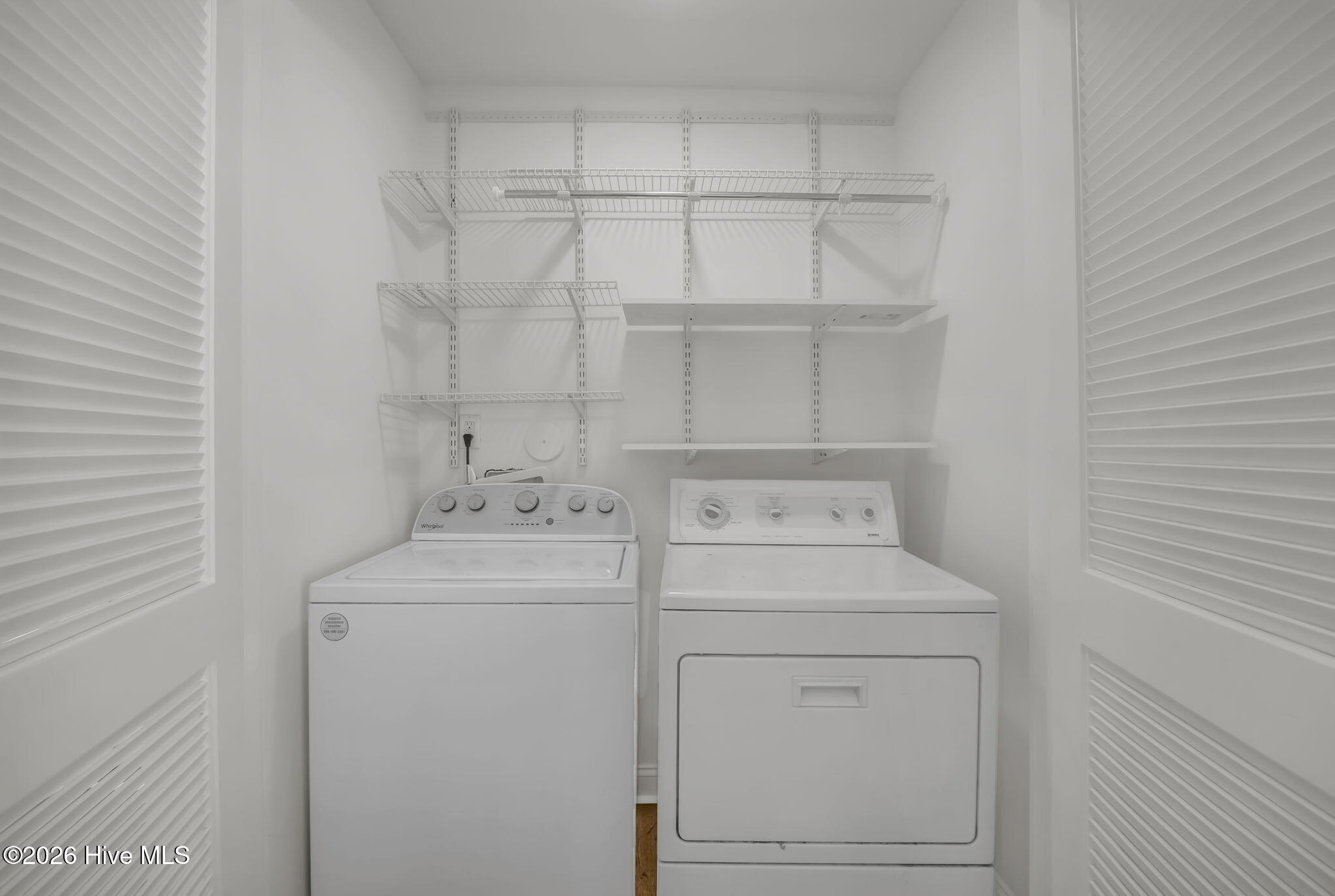 100554586 | Photo 15