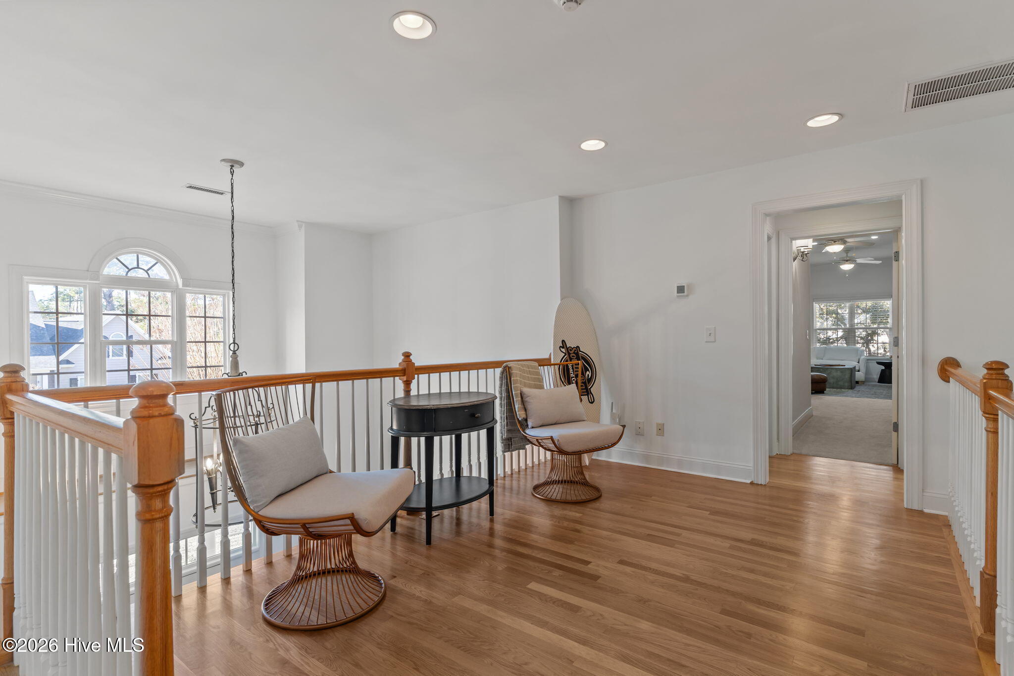 100561697 | Photo 26