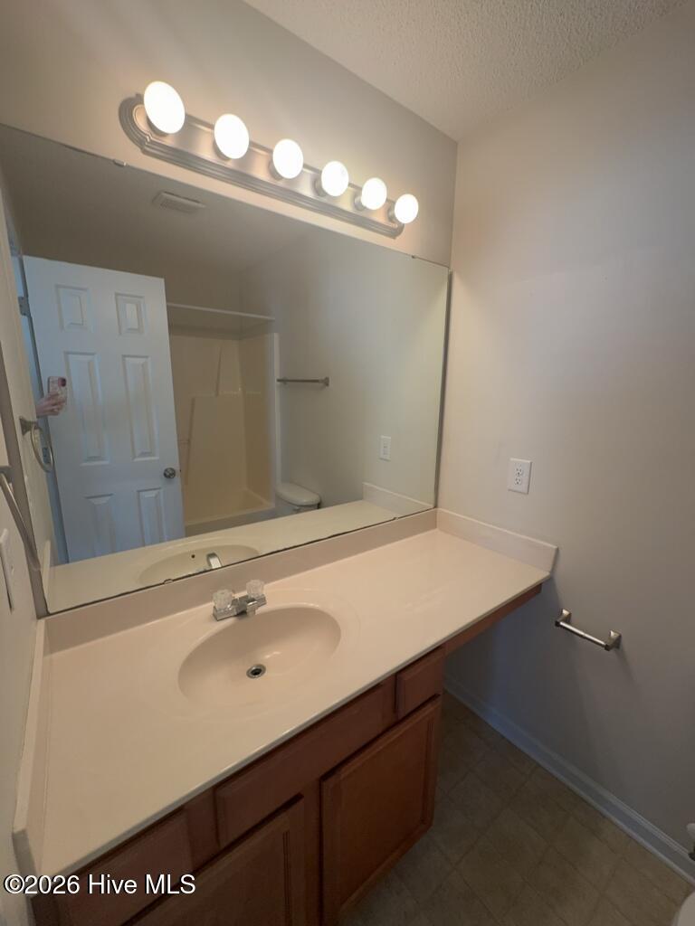 100562826 | Photo 10