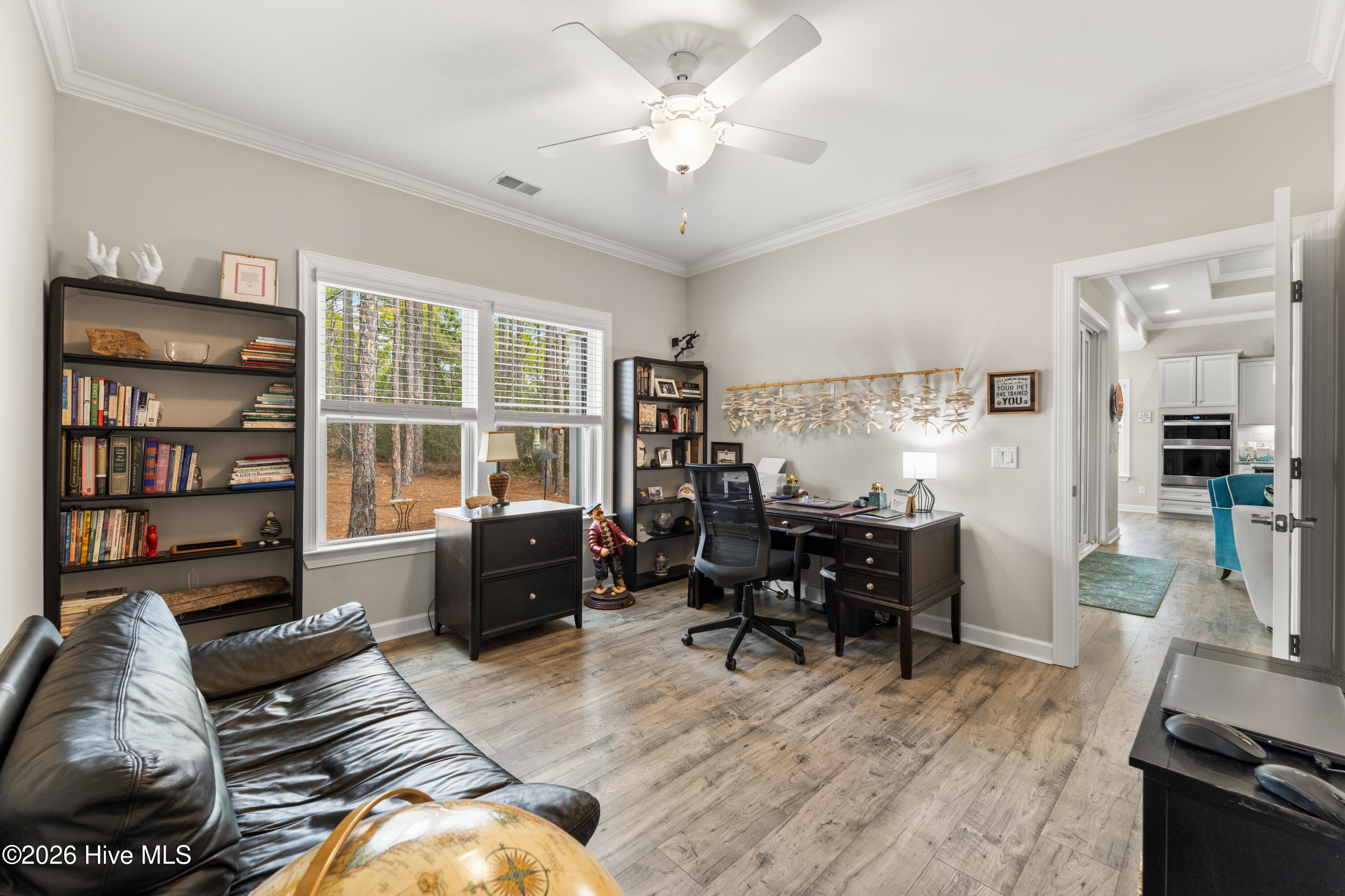 100555915 | Photo 27