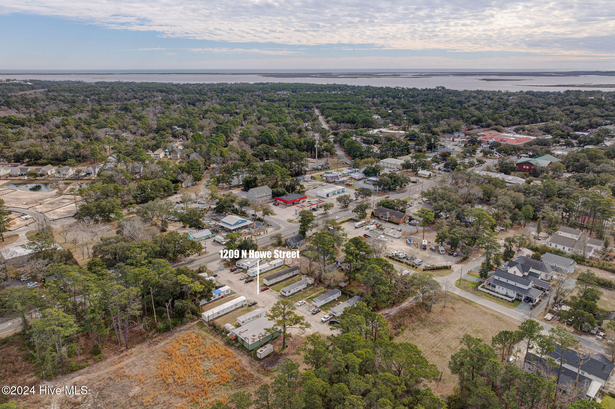 100478848 | Photo 17