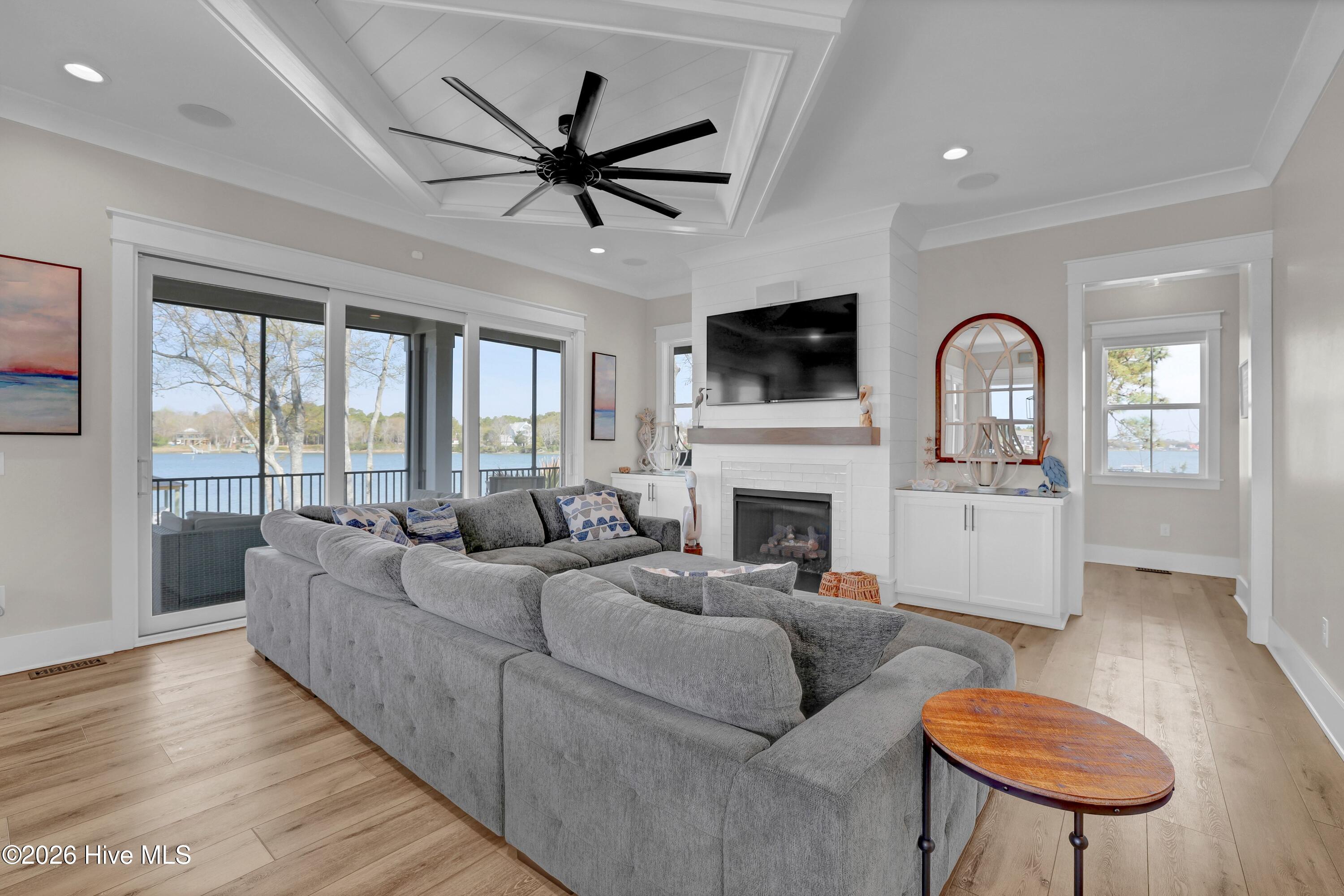 100564139 | Photo 17