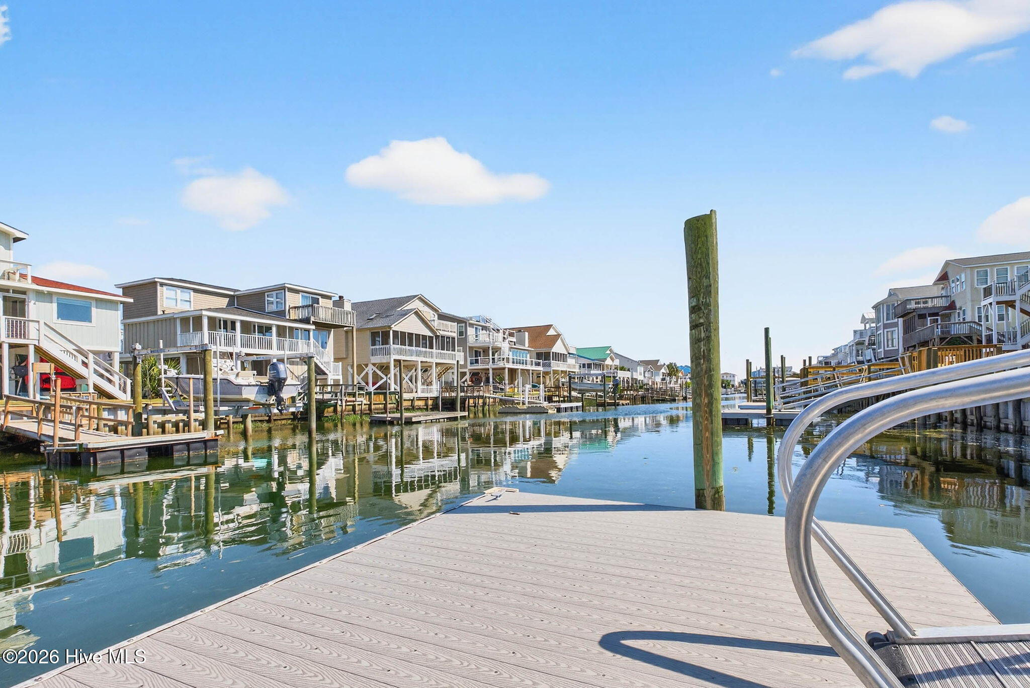 100564283 | Photo 60