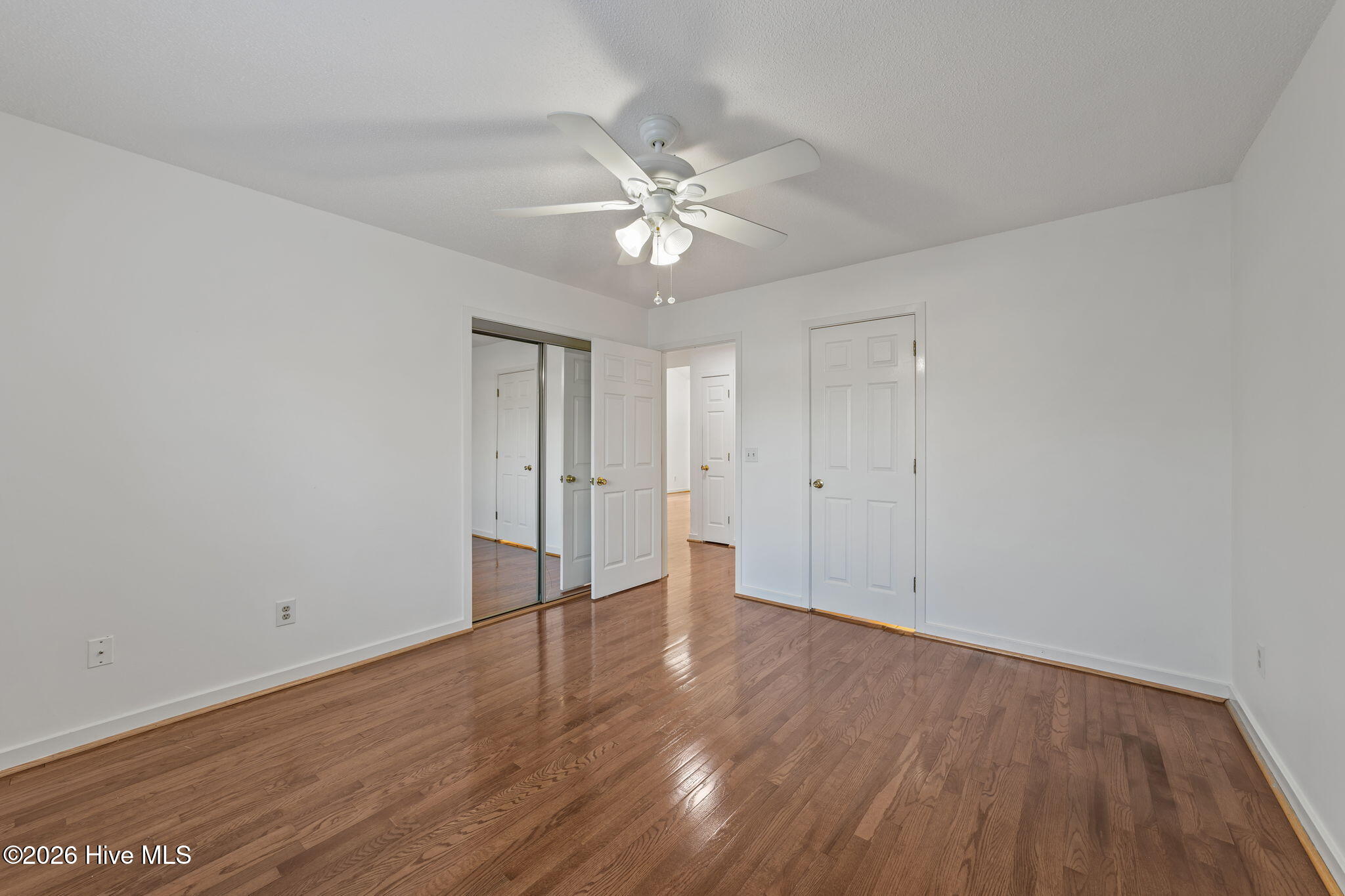 100553708 | Photo 16