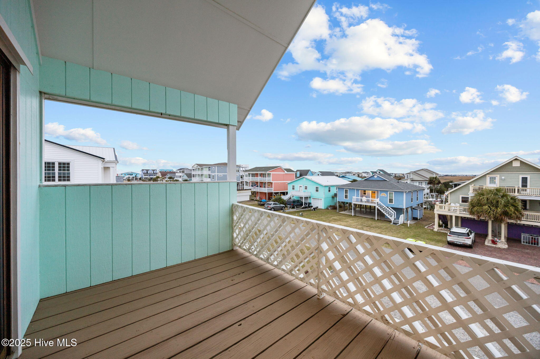 100567409 | Photo 56