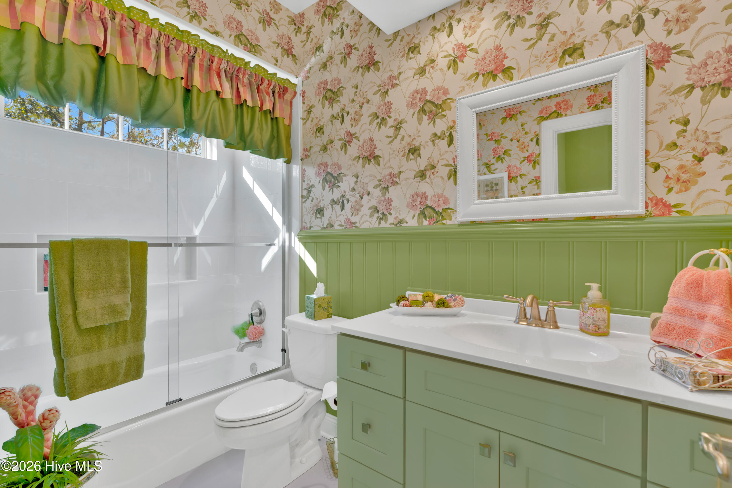 100552024 | Photo 27