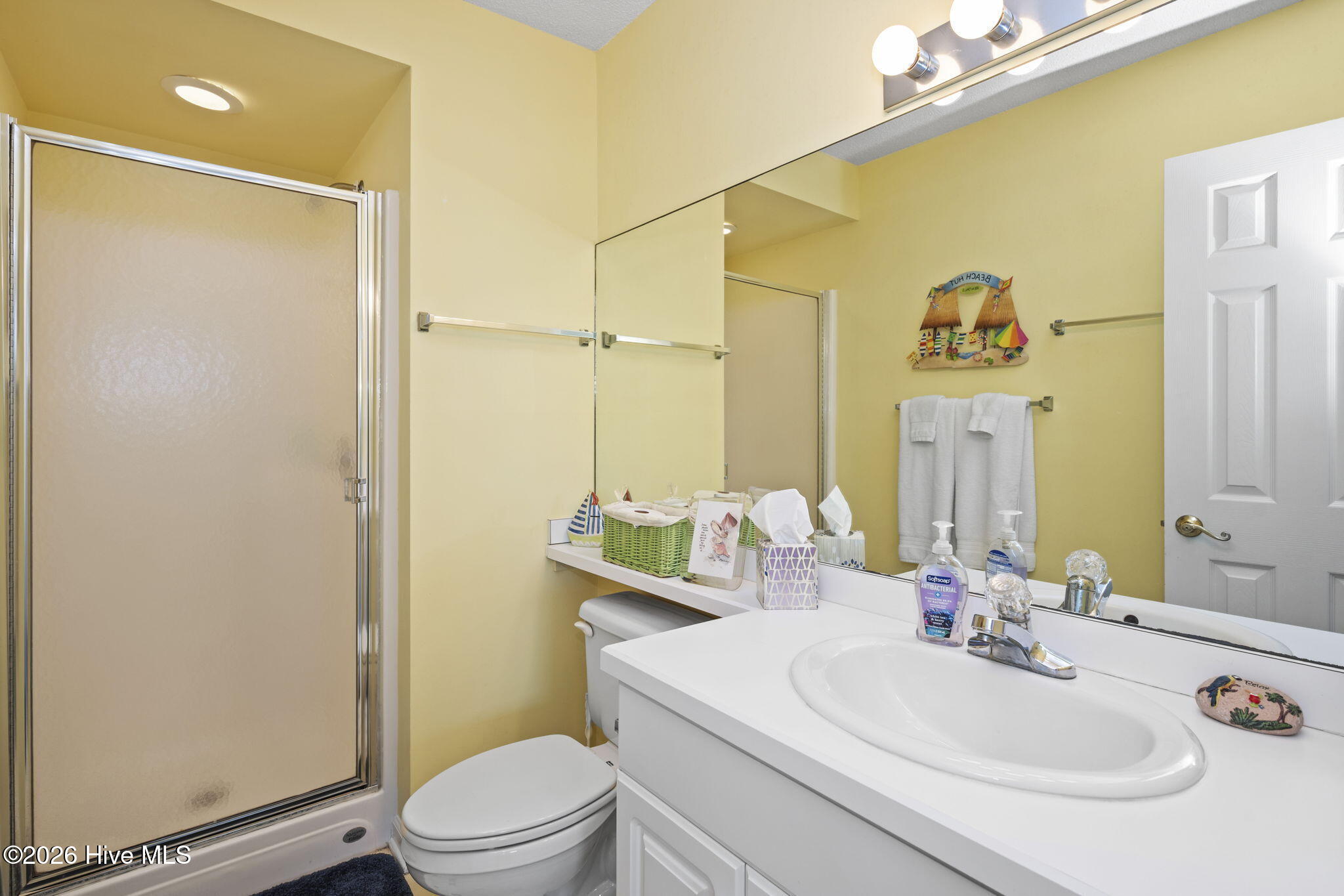 100566433 | Photo 36