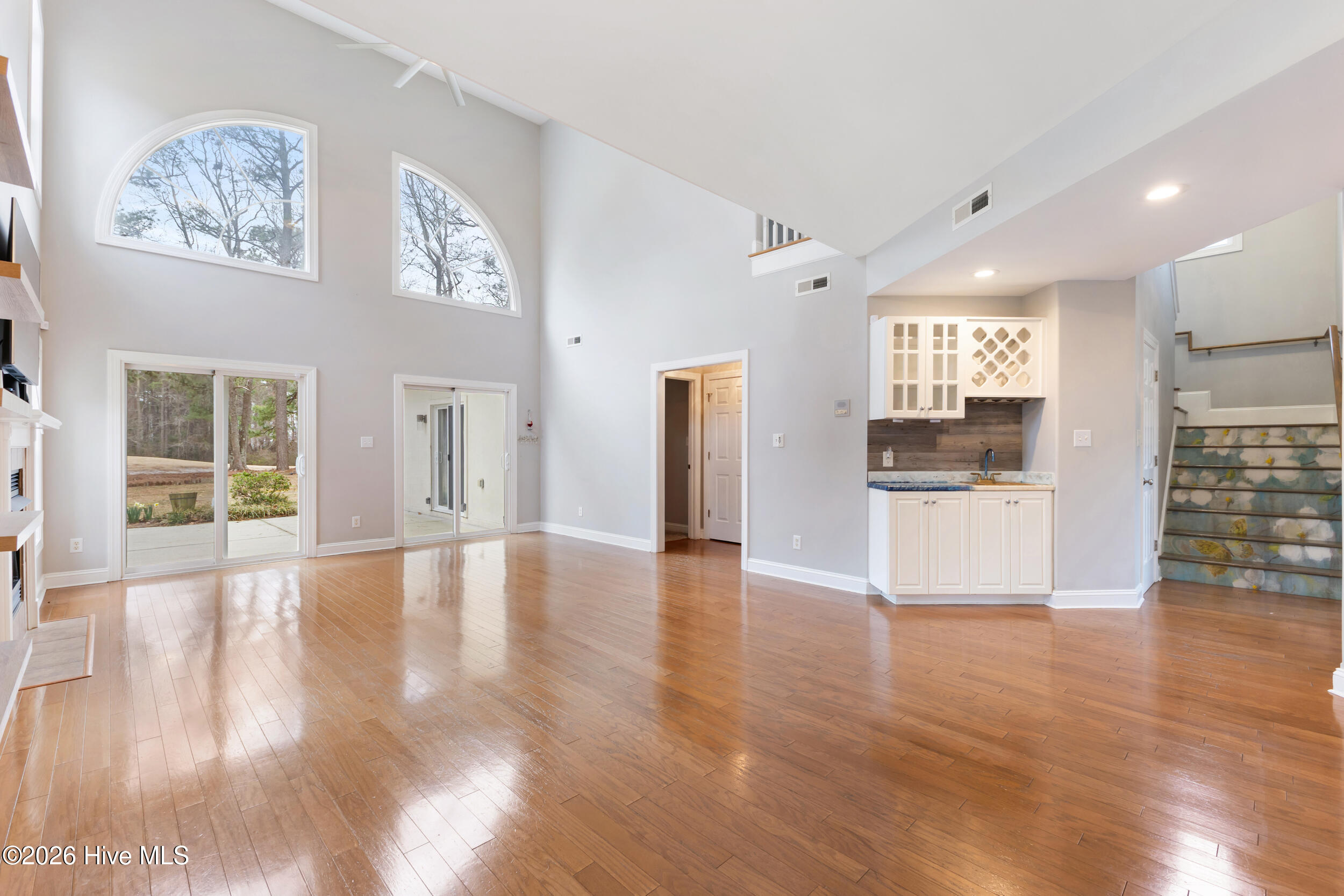 100557722 | Photo 10