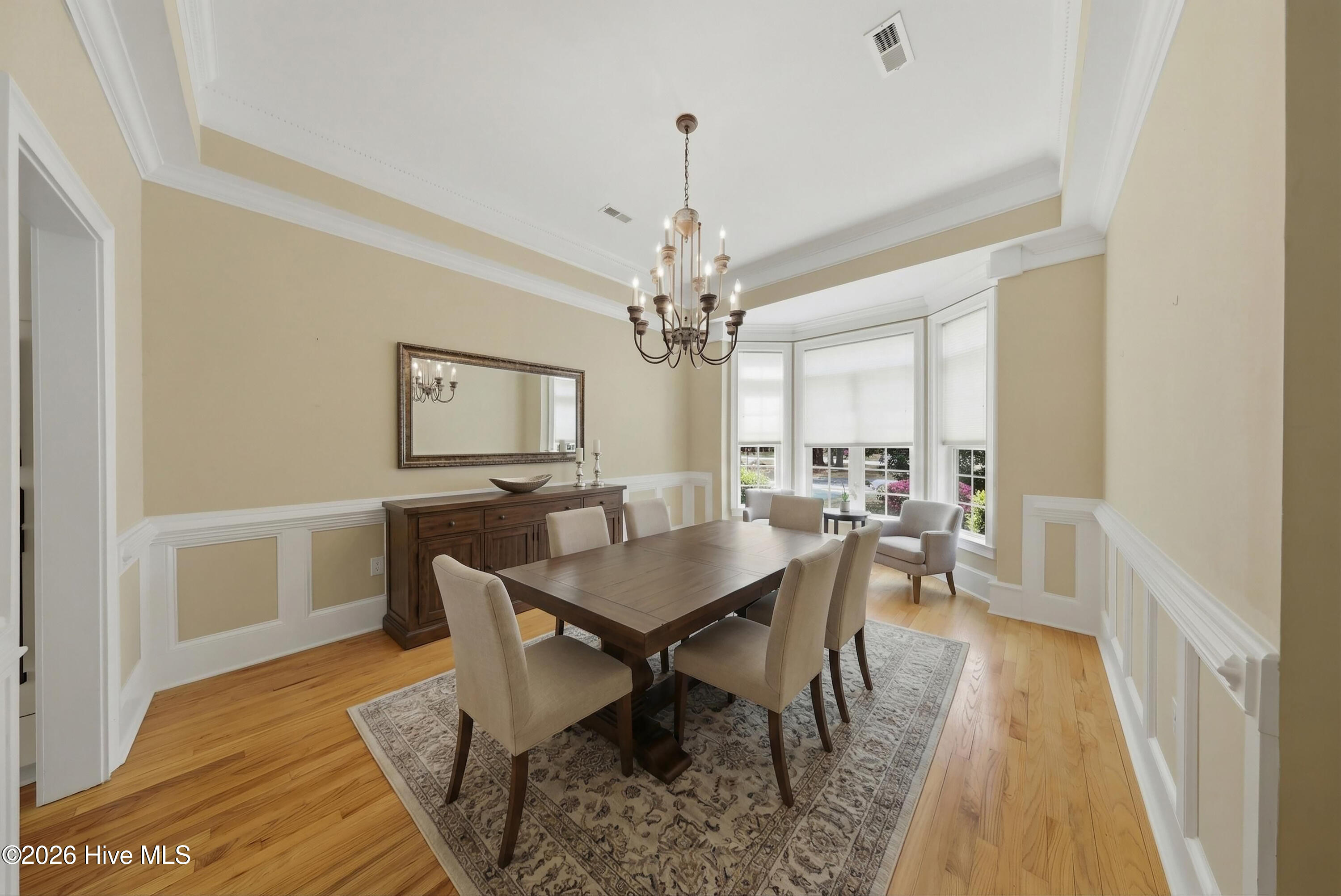 100564679 | Photo 23