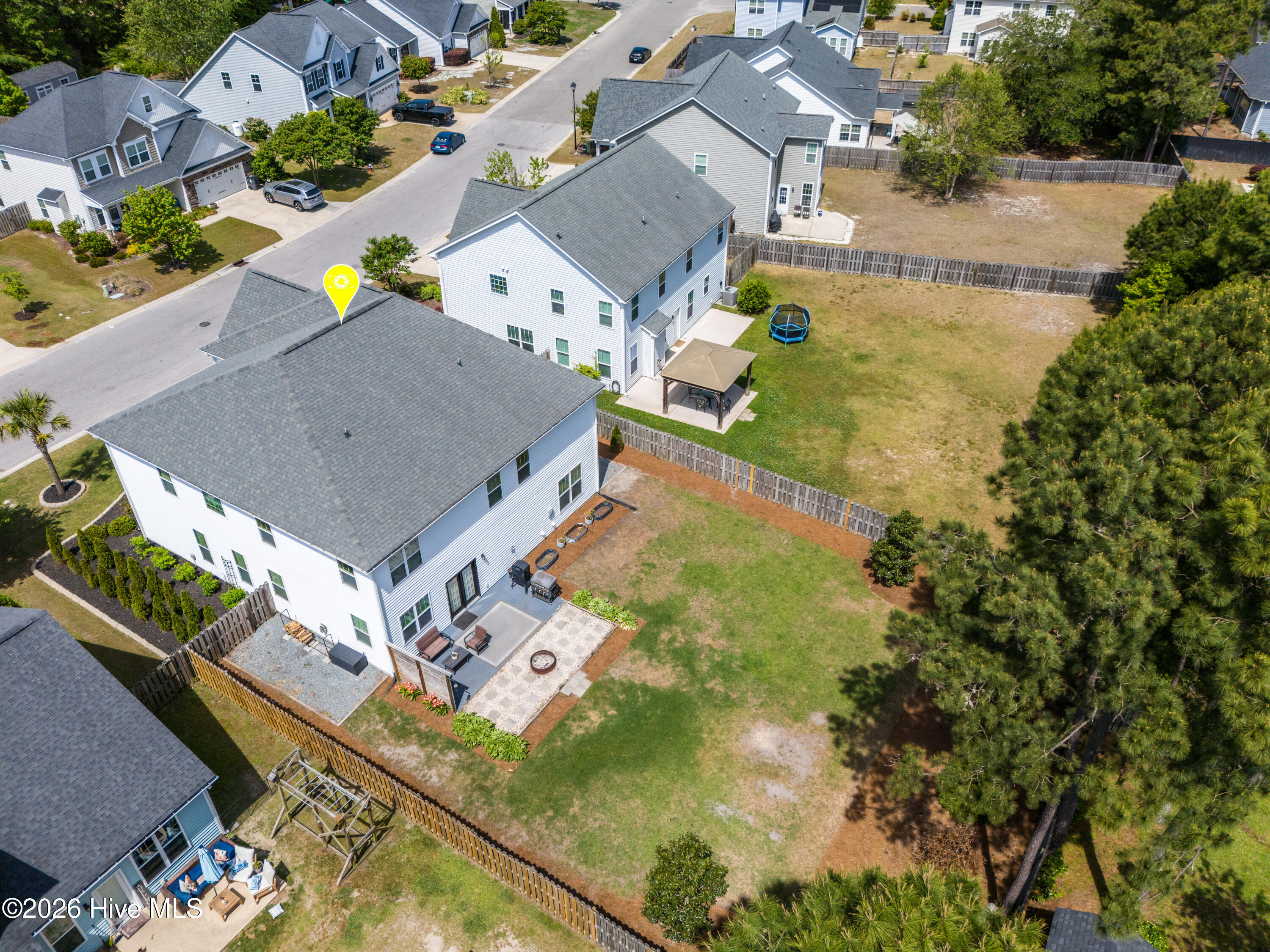 100569248 | Photo 56