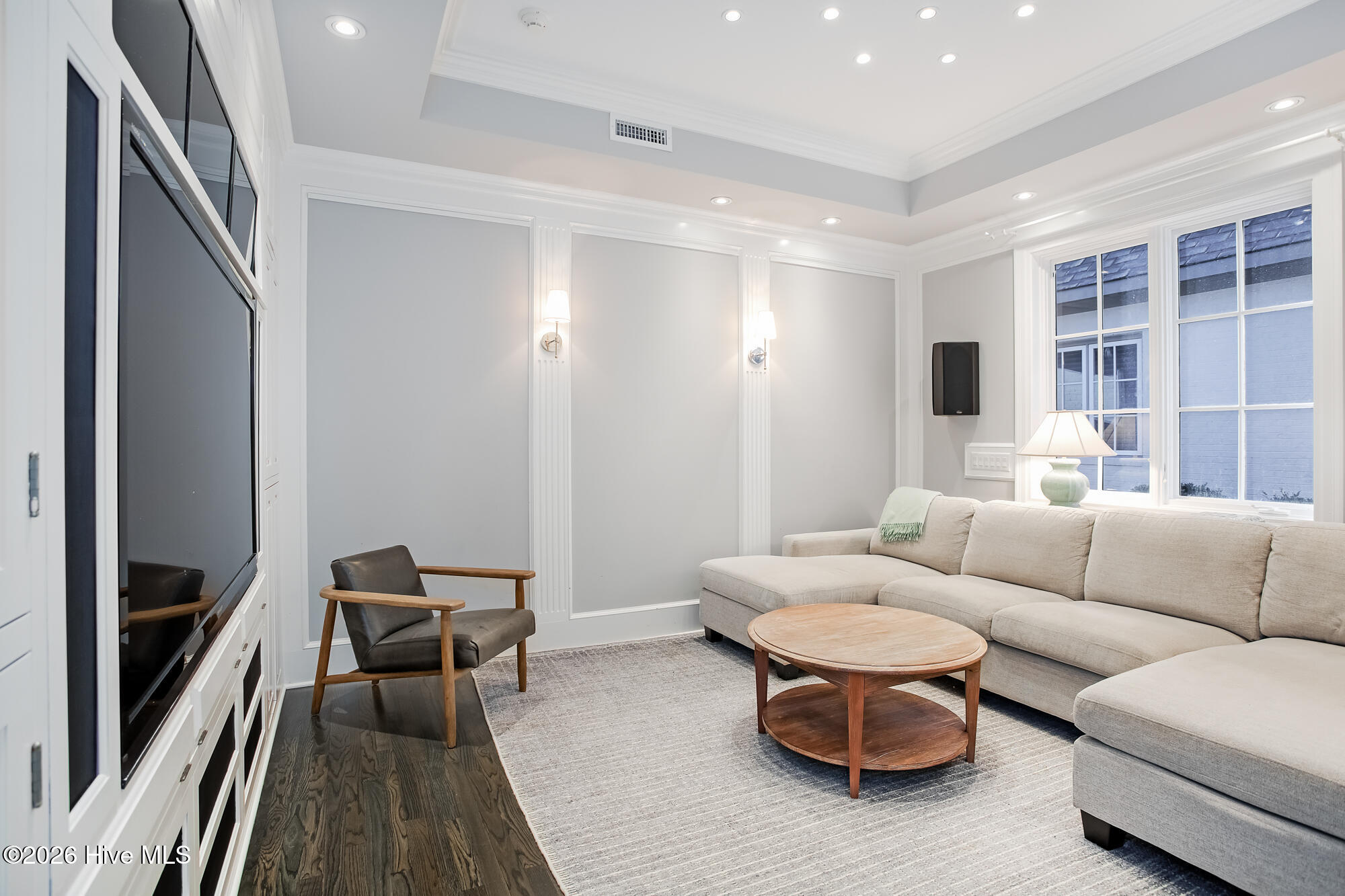 100552685 | Photo 22