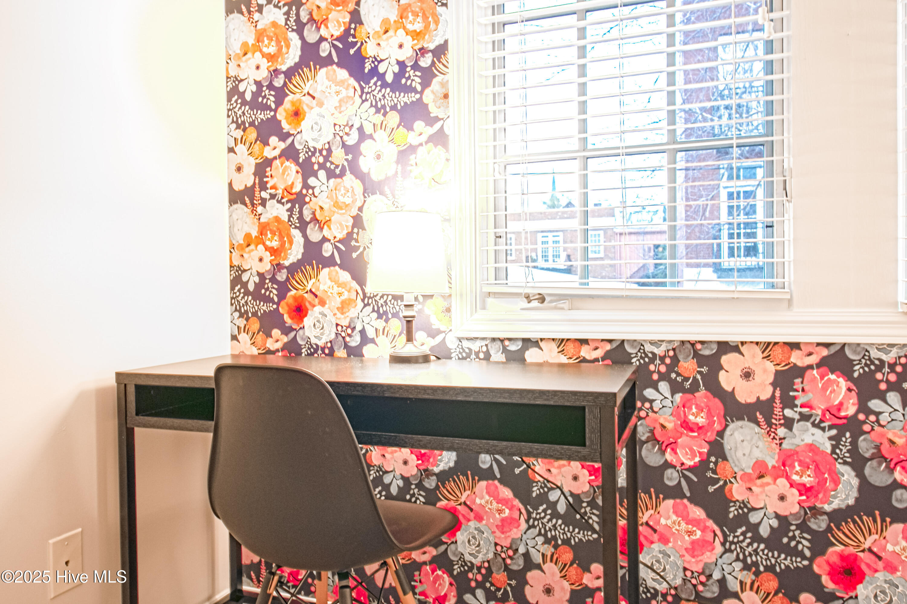 100545473 | Photo 23