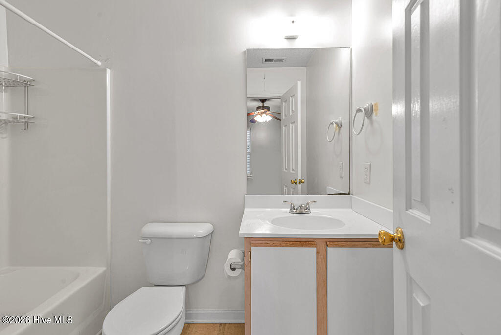 100554315 | Photo 17