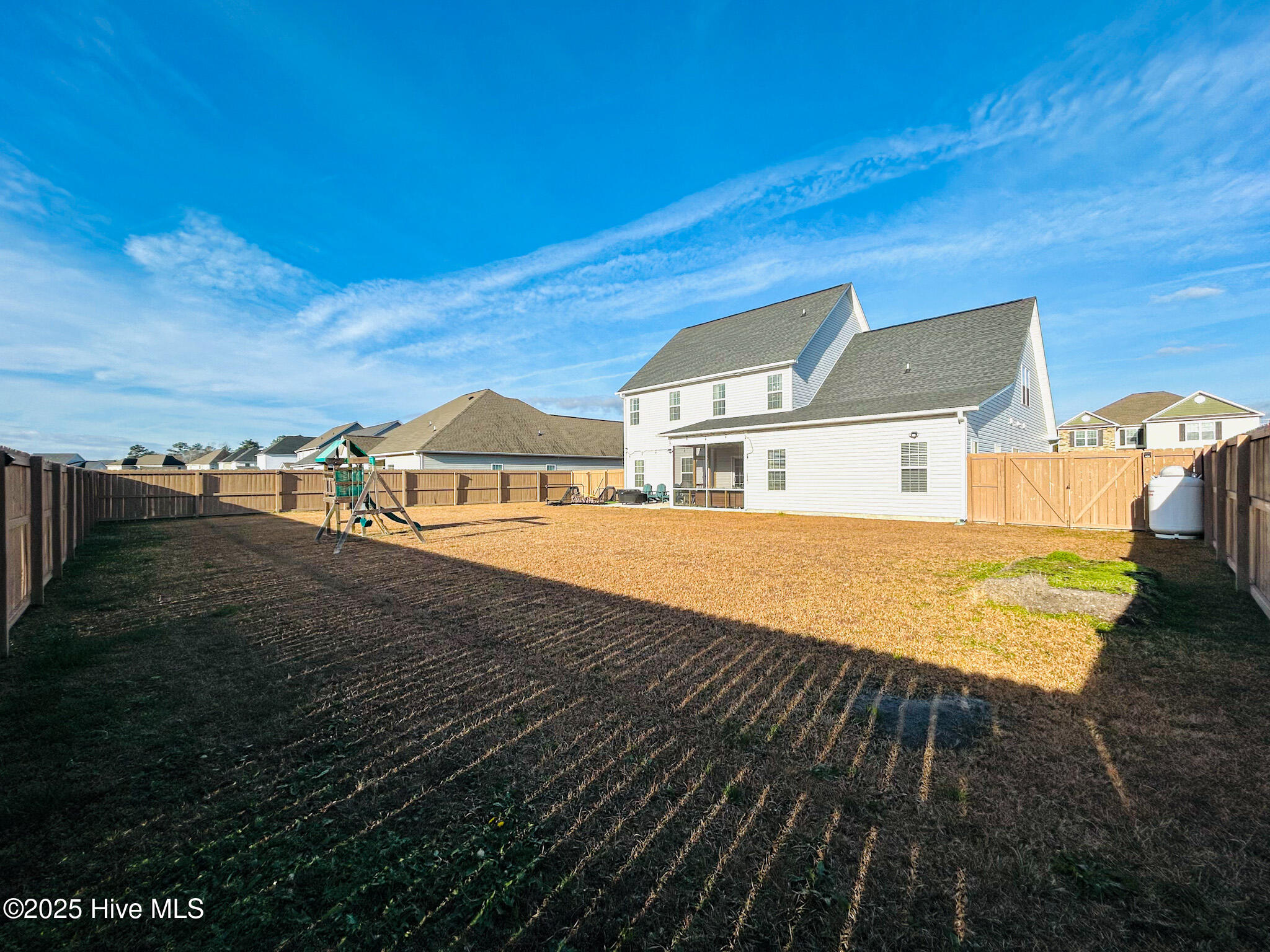 100545888 | Photo 59