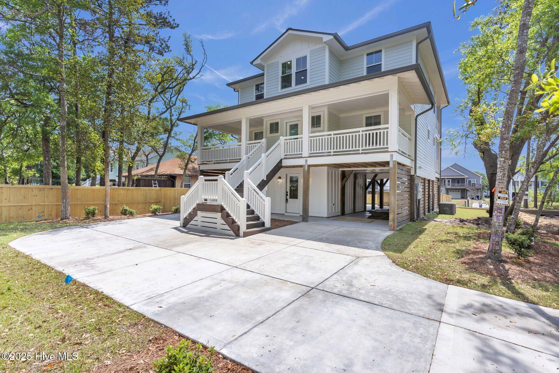 100547120 | Photo 76