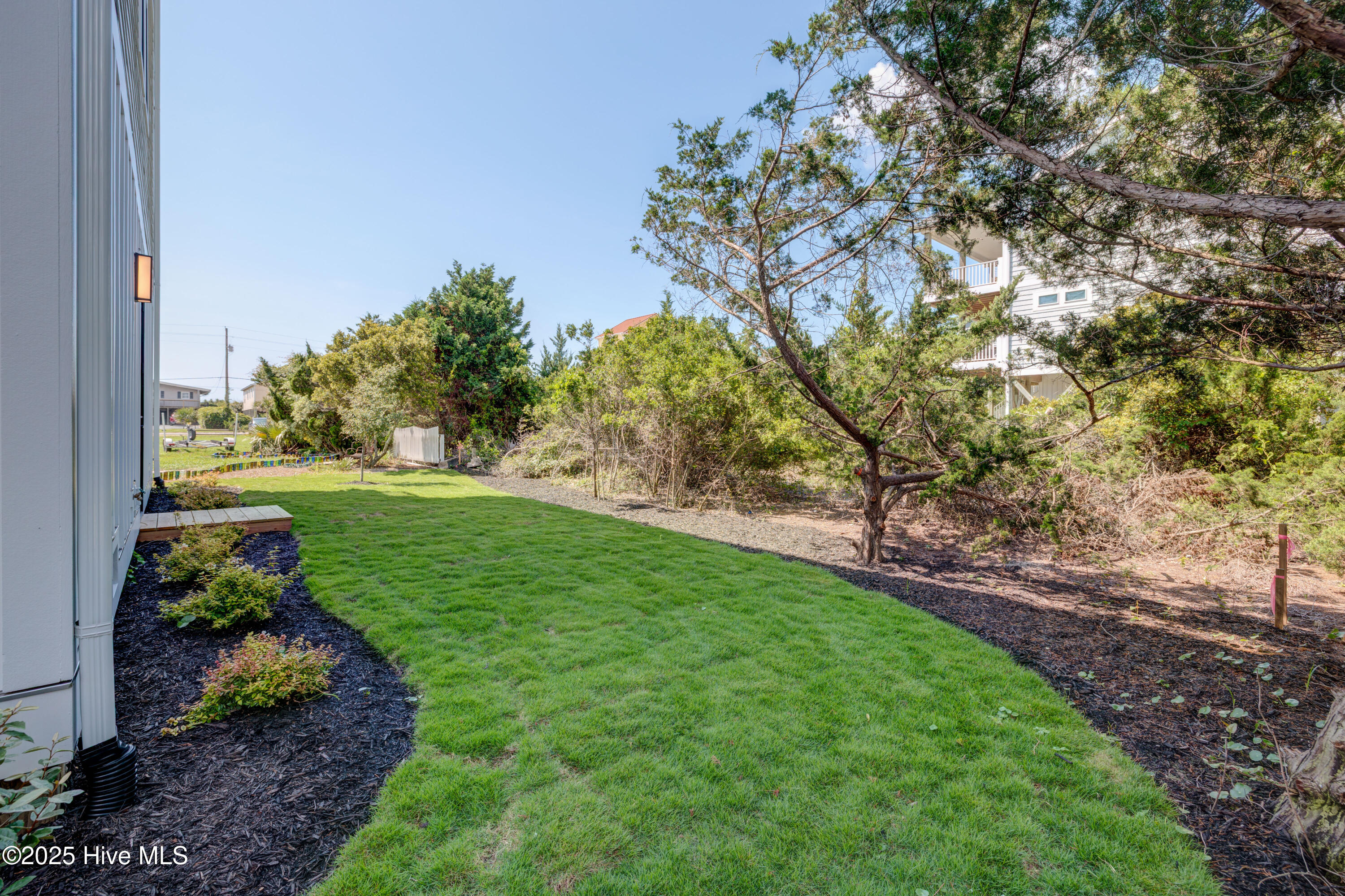 100519024 | Photo 61