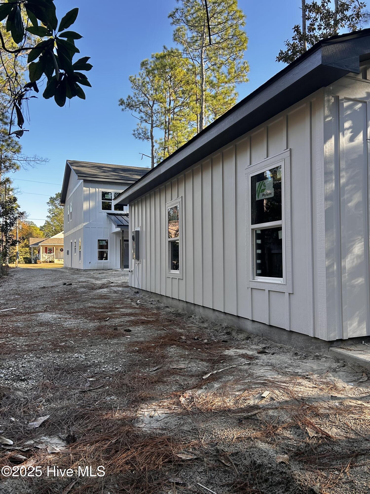 100543932 | Photo 13