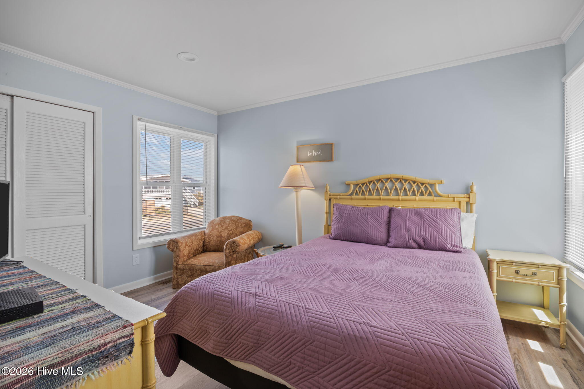 100565925 | Photo 42