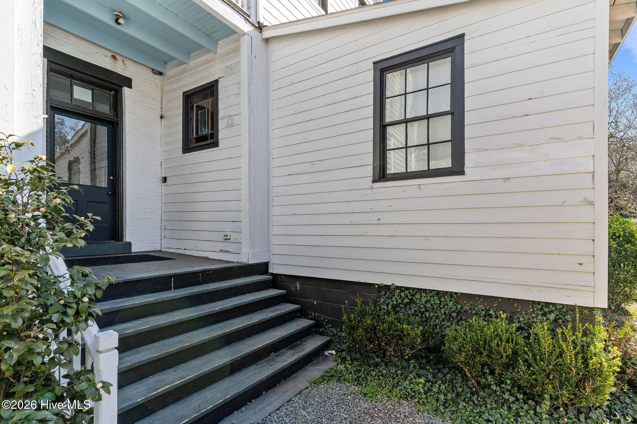 100552895 | Photo 33