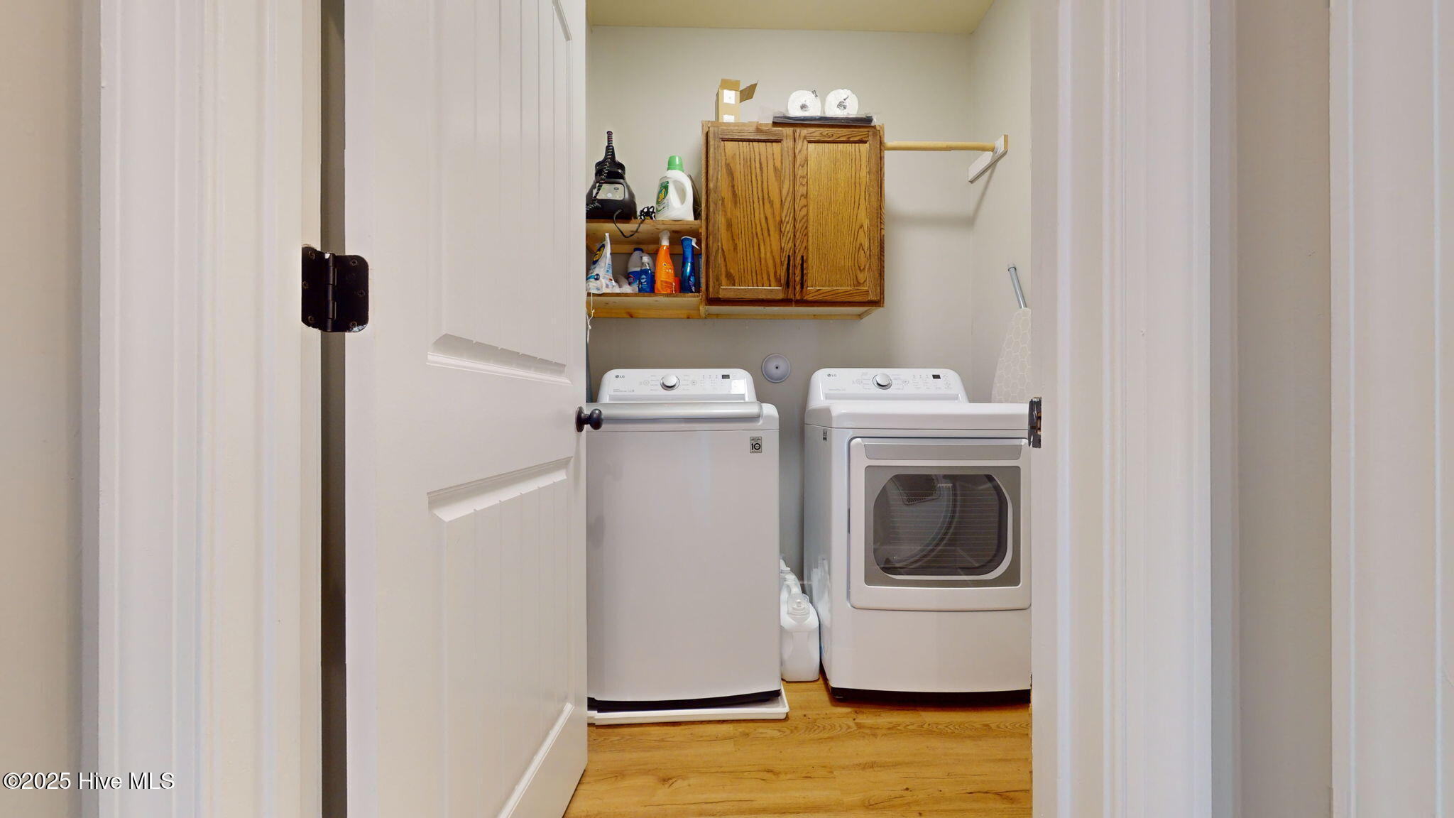 100530169 | Photo 49