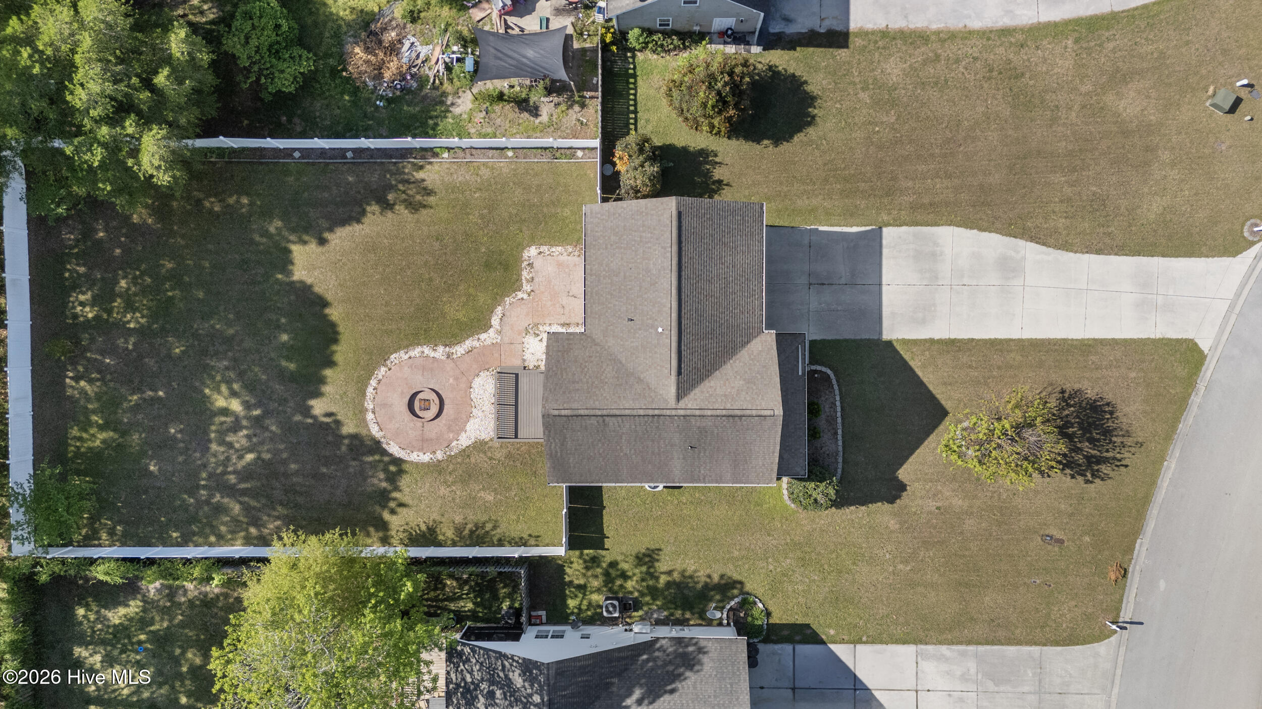 211 Wedgefield Circle,Maple Hill