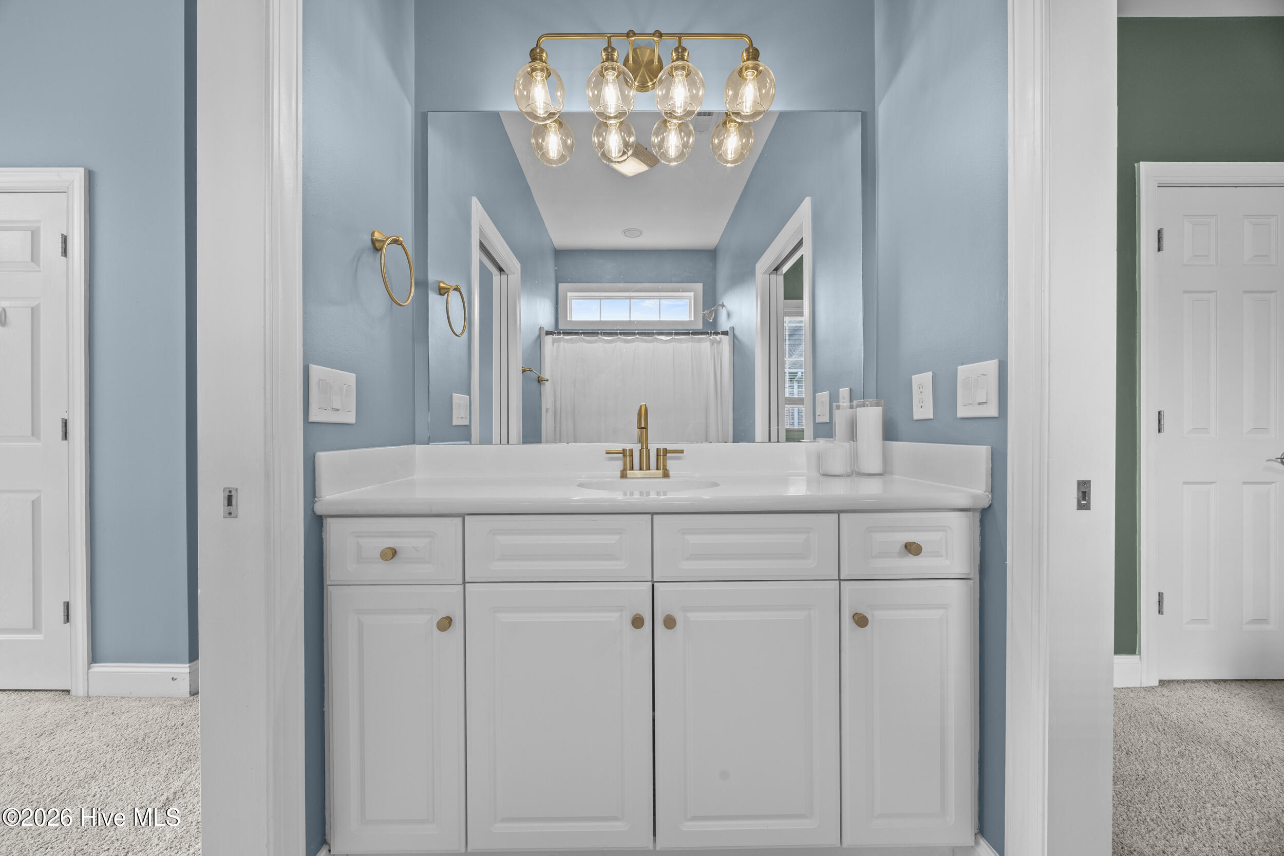 Guest Bath 1