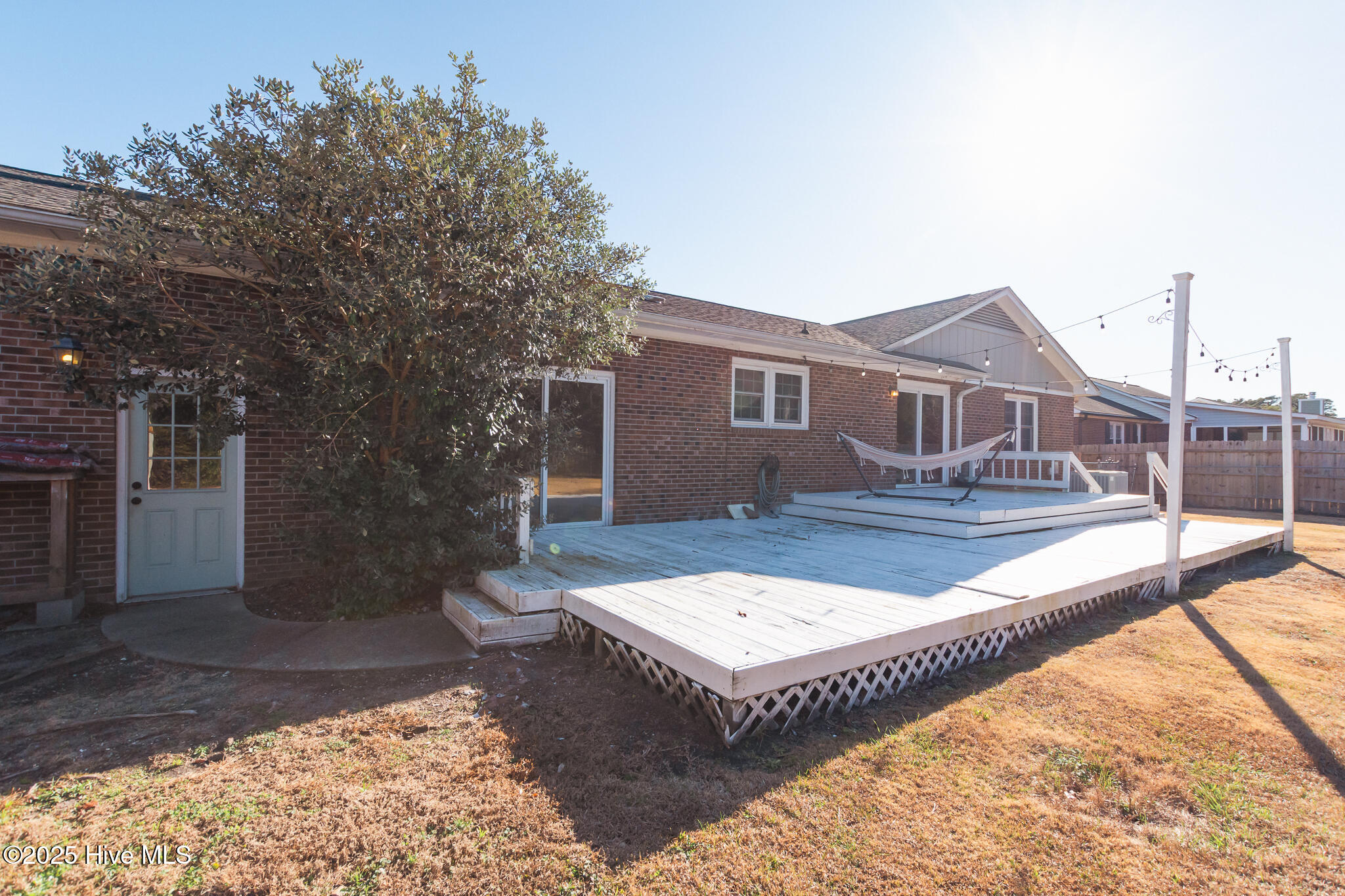 100546000 | Photo 39