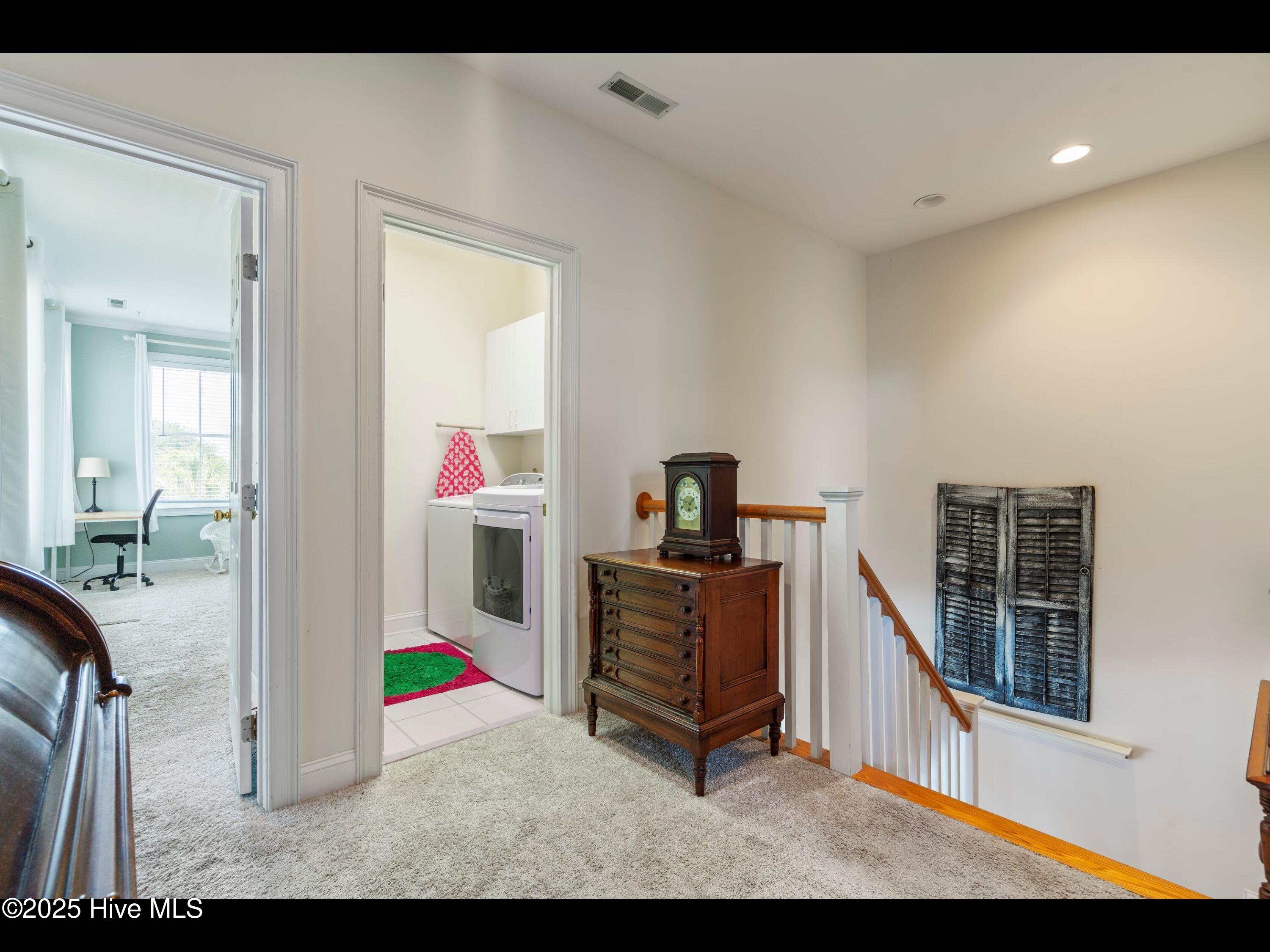 100511839 | Photo 47