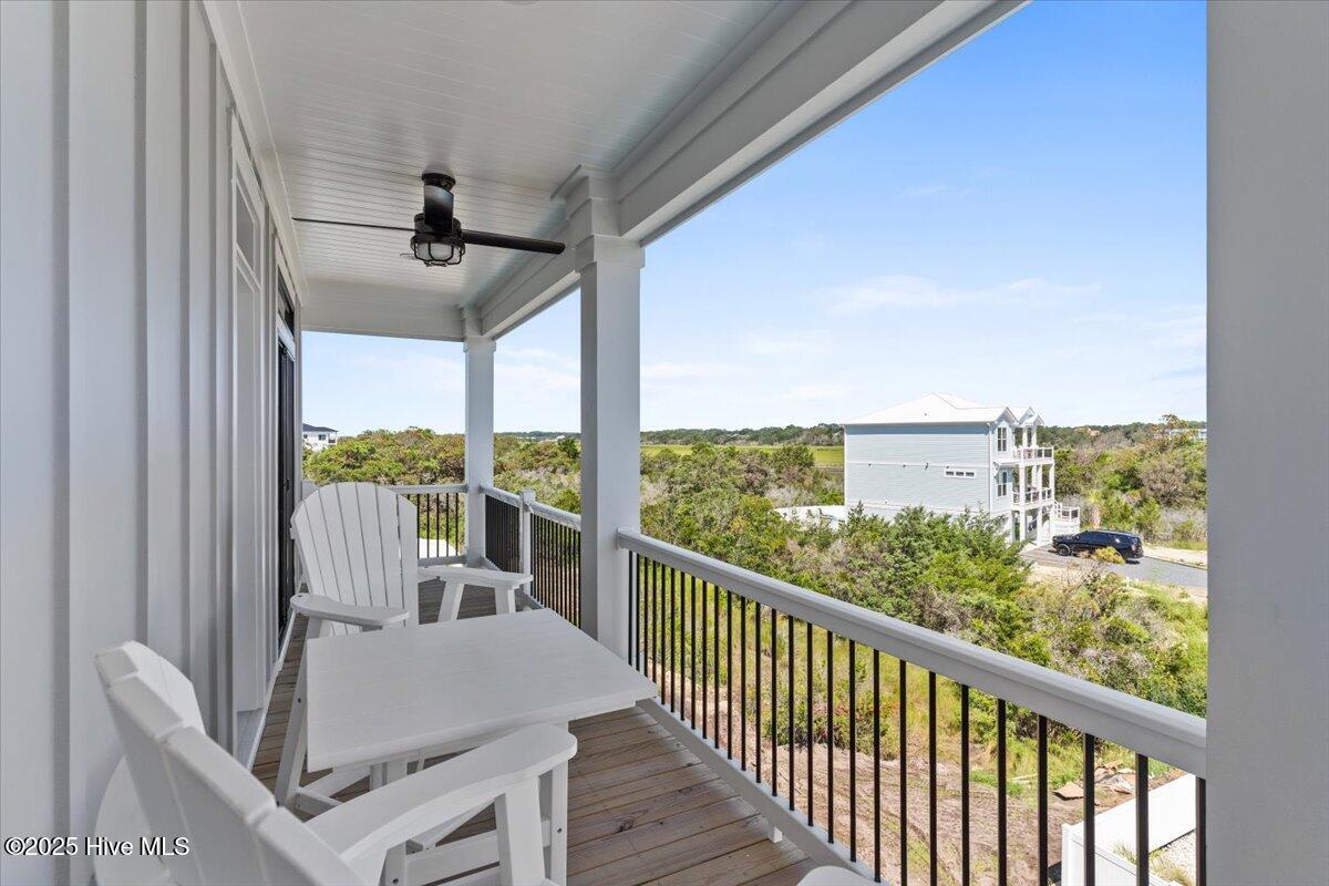 100526608 | Photo 83