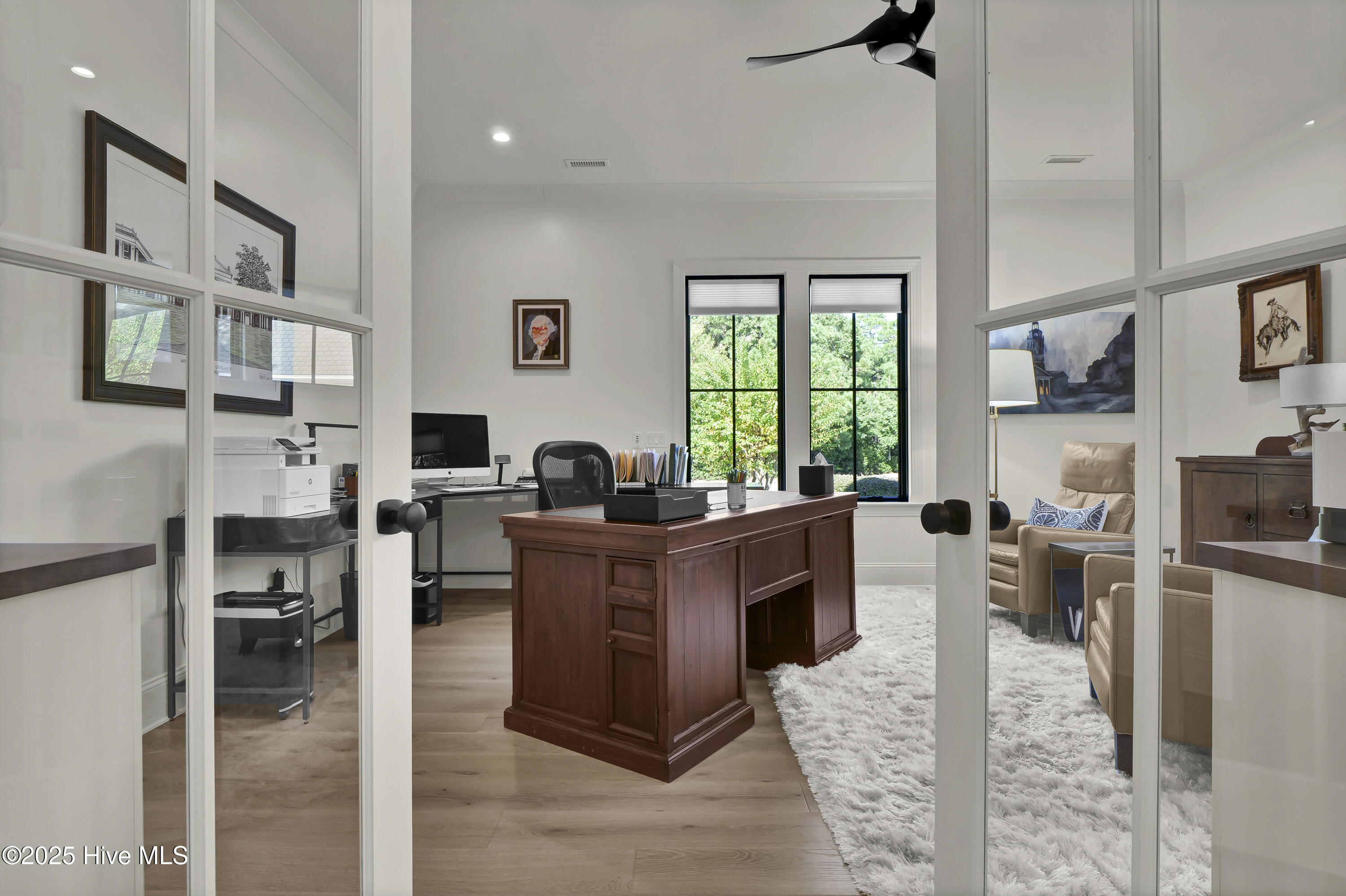 100532496 | Photo 47