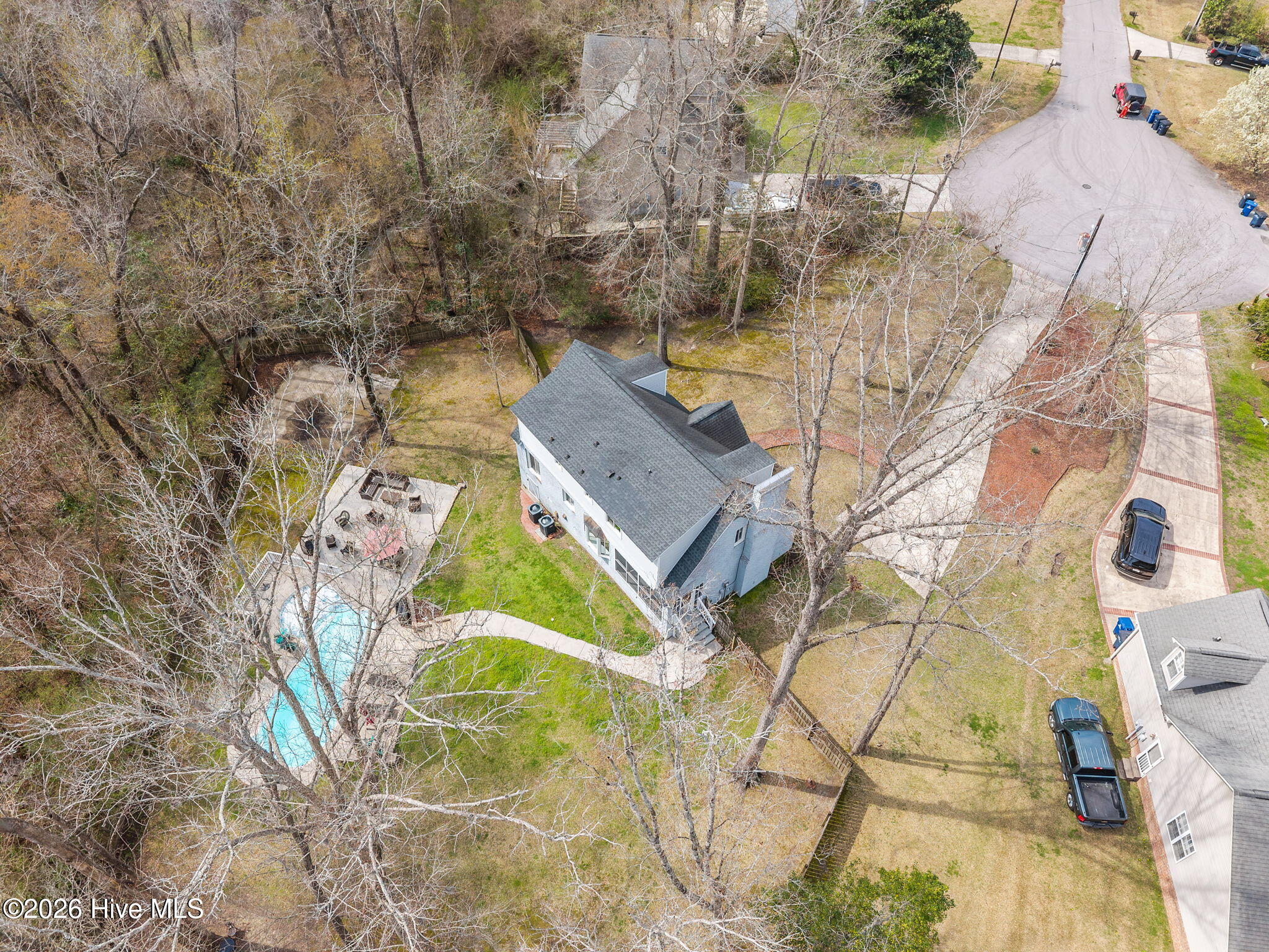 100560043 | Photo 56