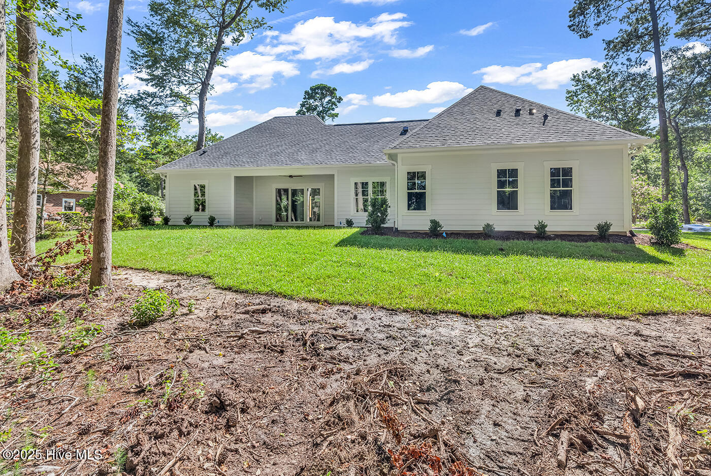 100502261 | Photo 27