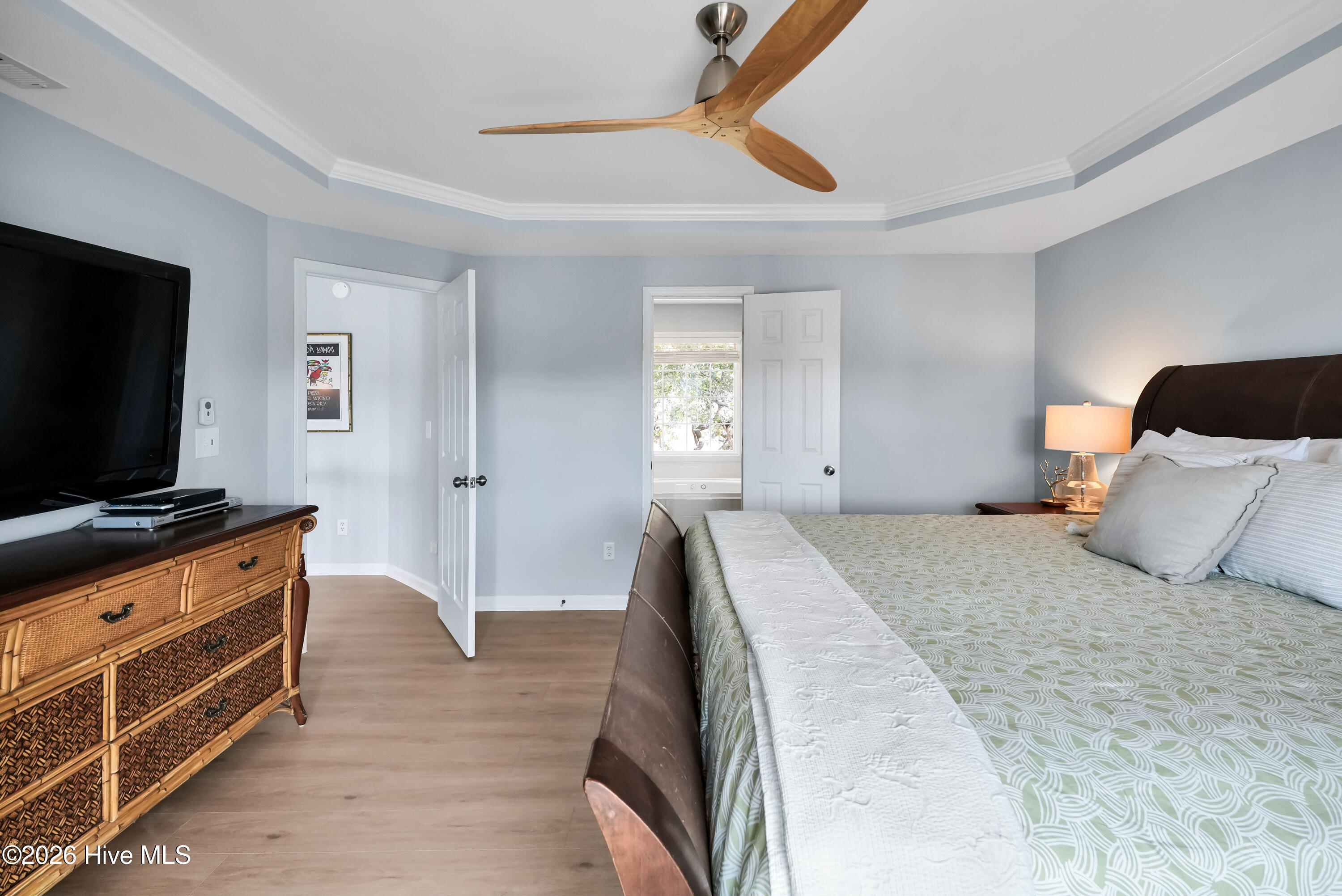 100550810 | Photo 27