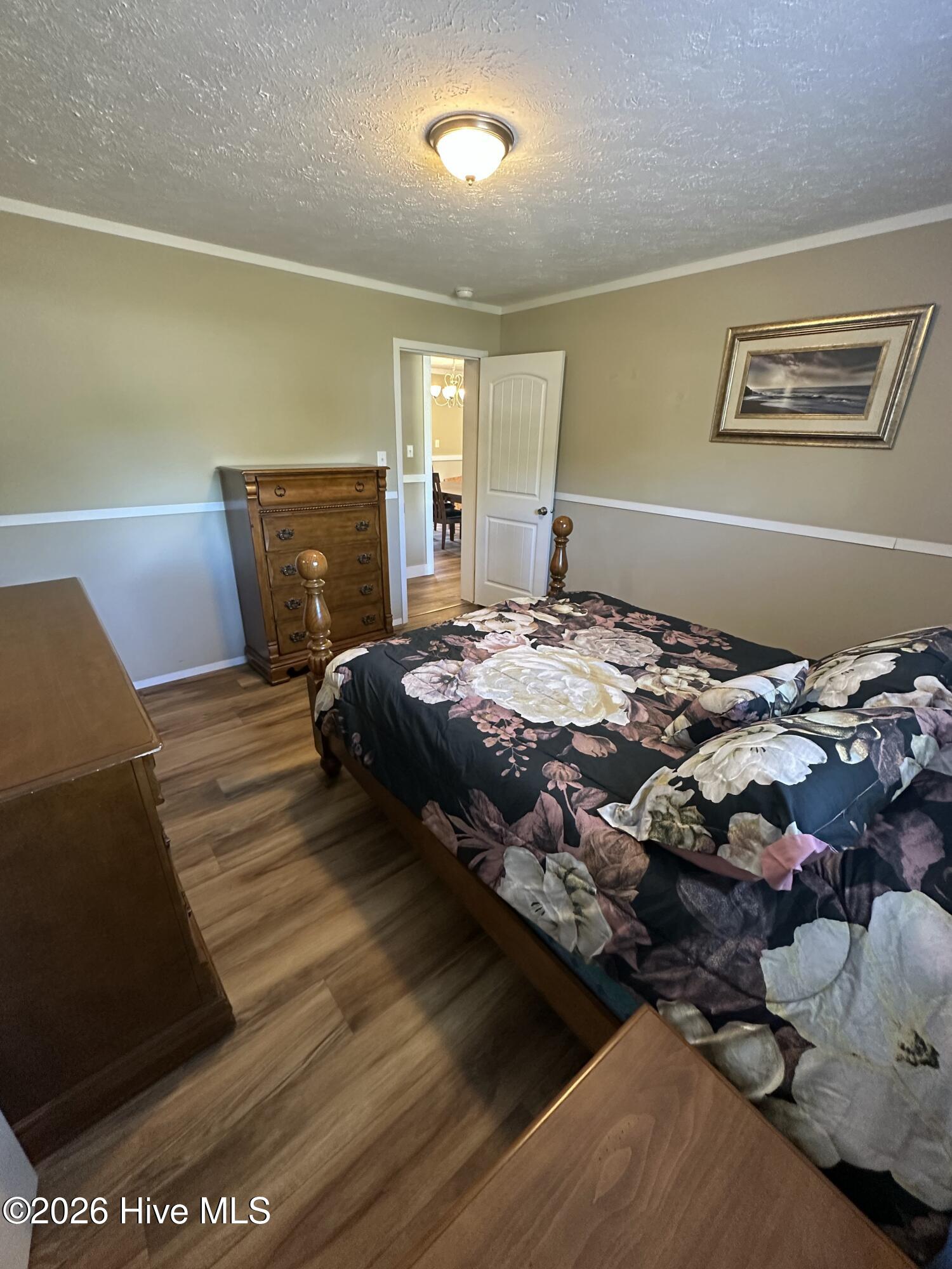 100570080 | Photo 17