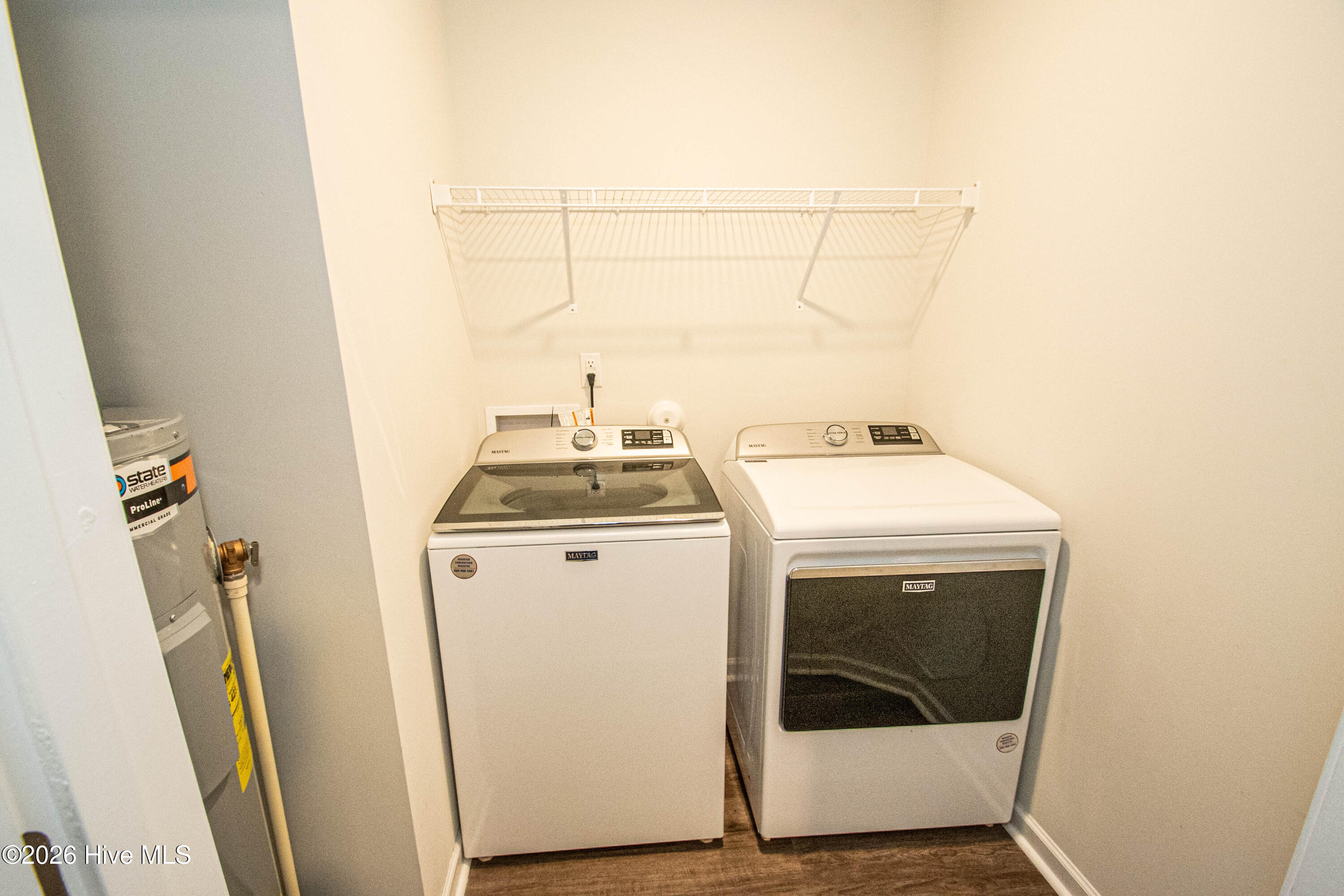 100553957 | Photo 28