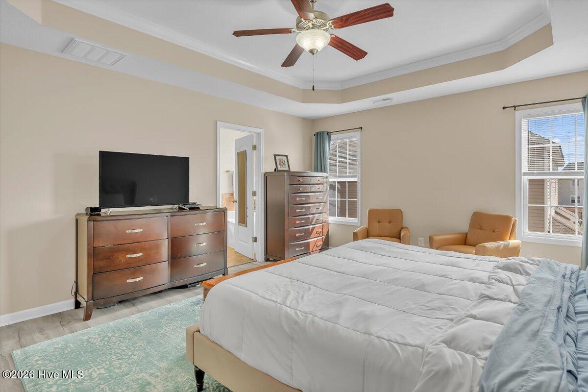 100558956 | Photo 45