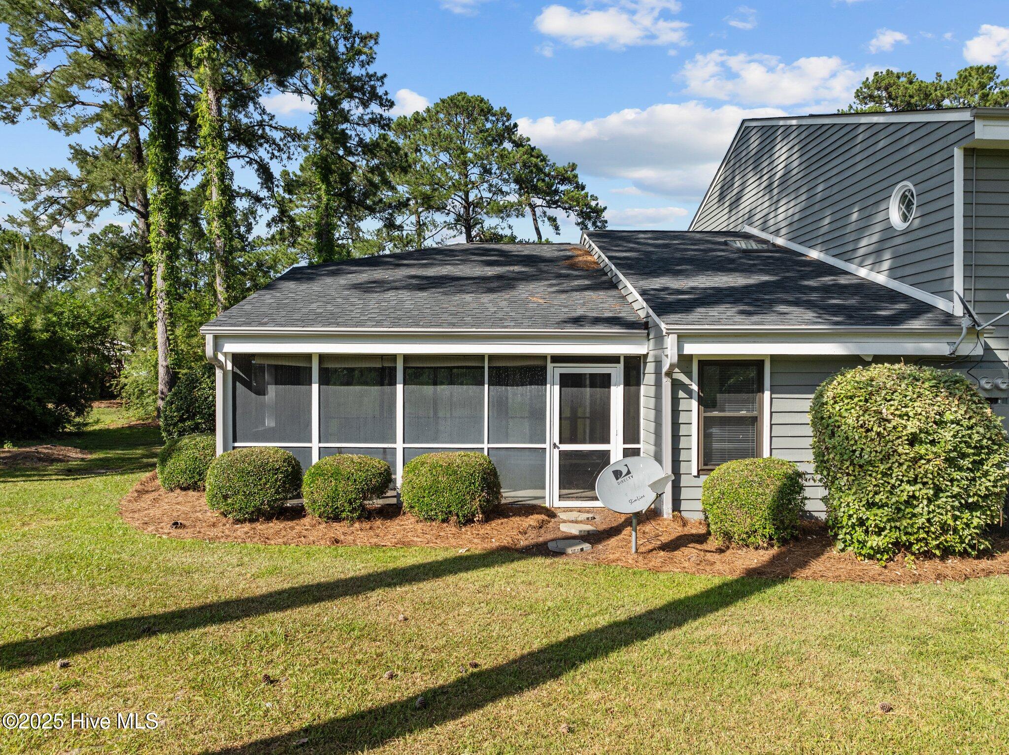 100530960 | Photo 33